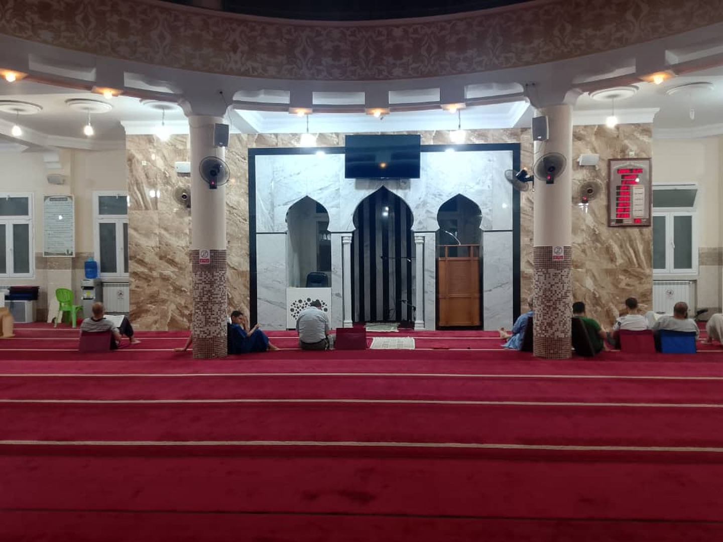 مسجد عائشة أم المؤمنين