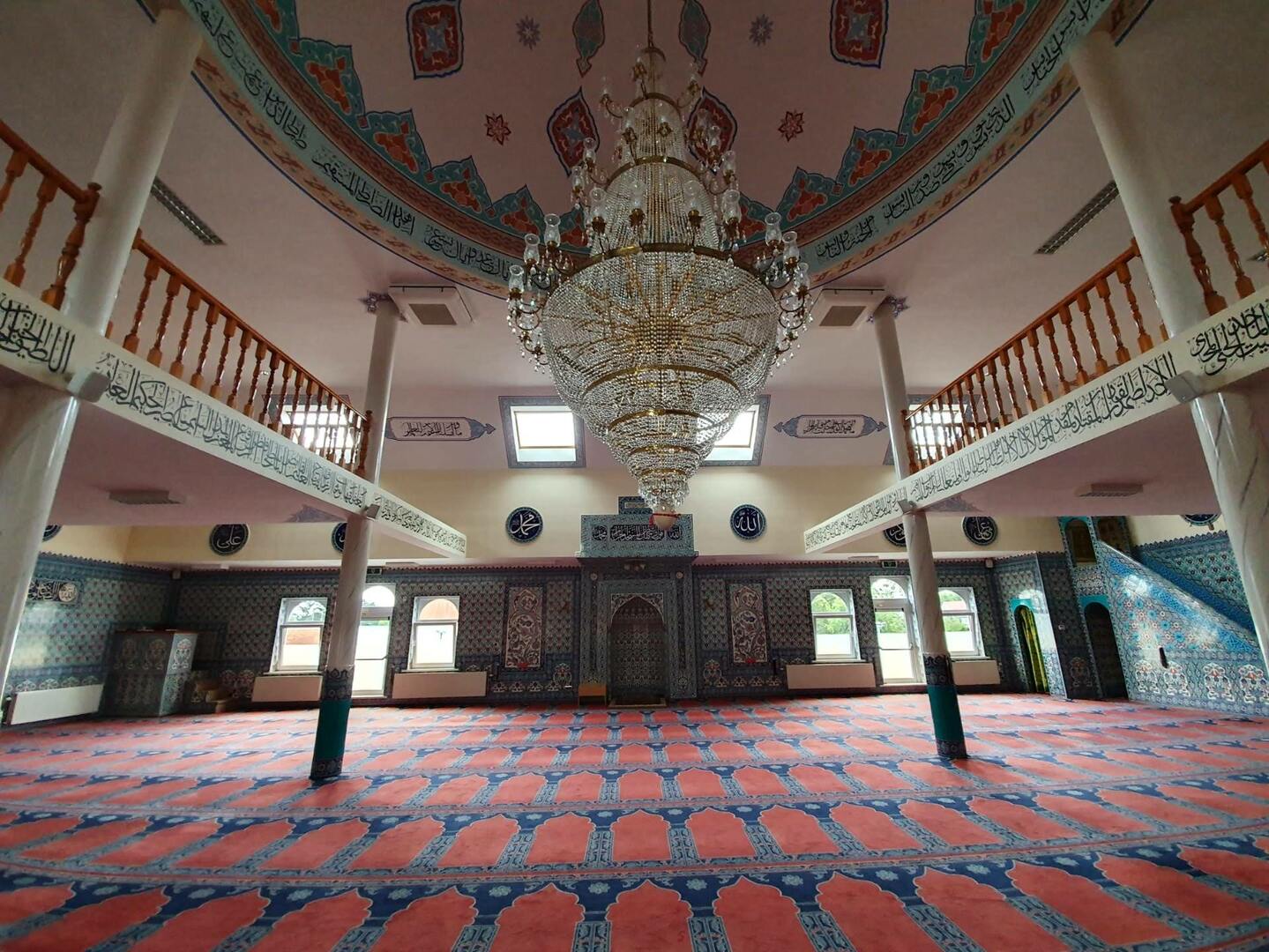 Eyyub El-Ensari Camii