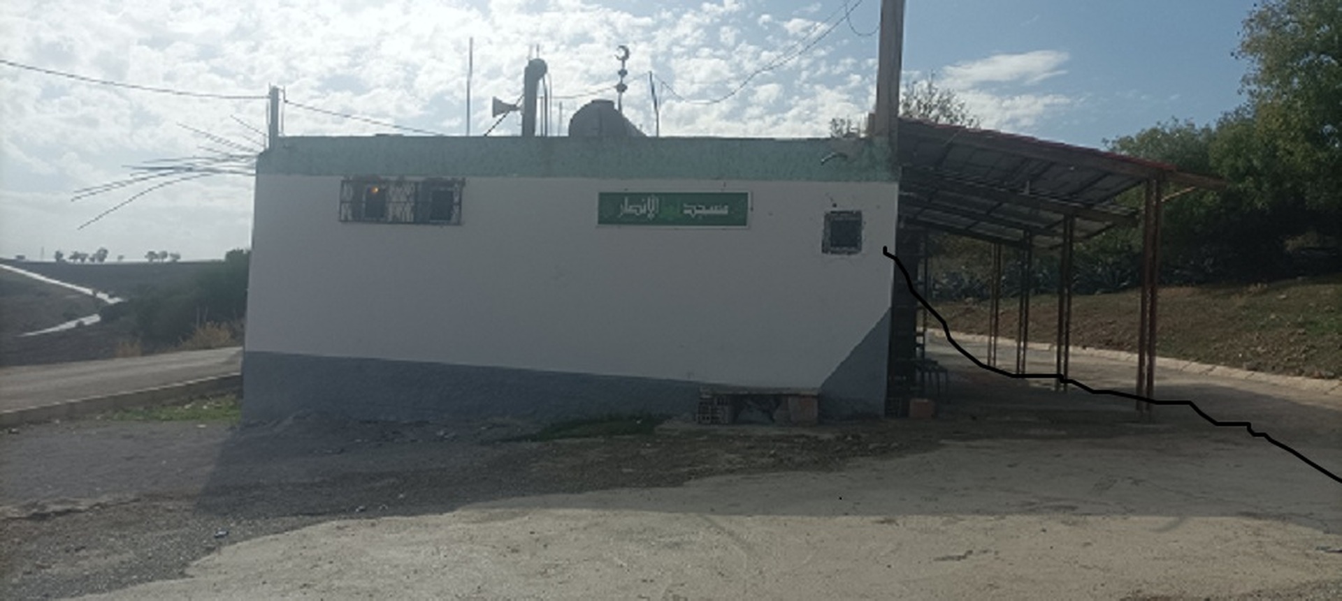 مسجد الانصار عين الحمراء