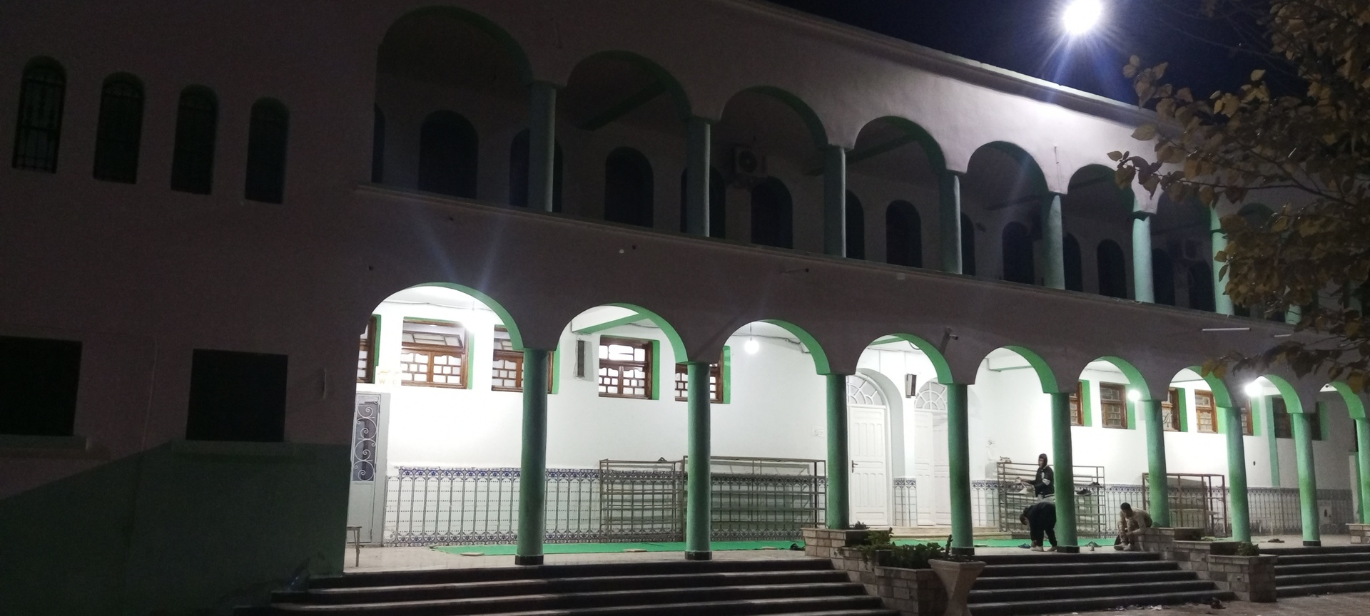 مسجد عمر ابن الخطاب عين فكرون