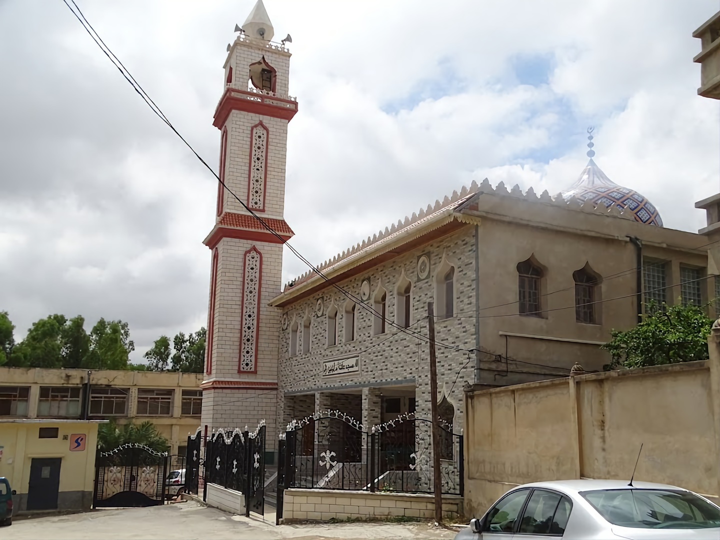 مسجد عائشة أم المؤمنين