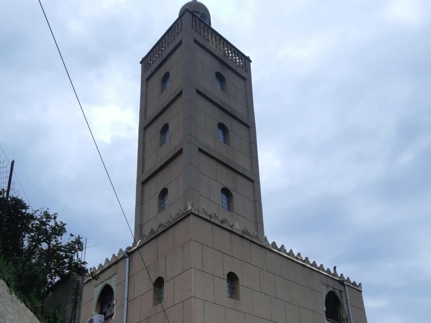 مسجد اڨرلقرار