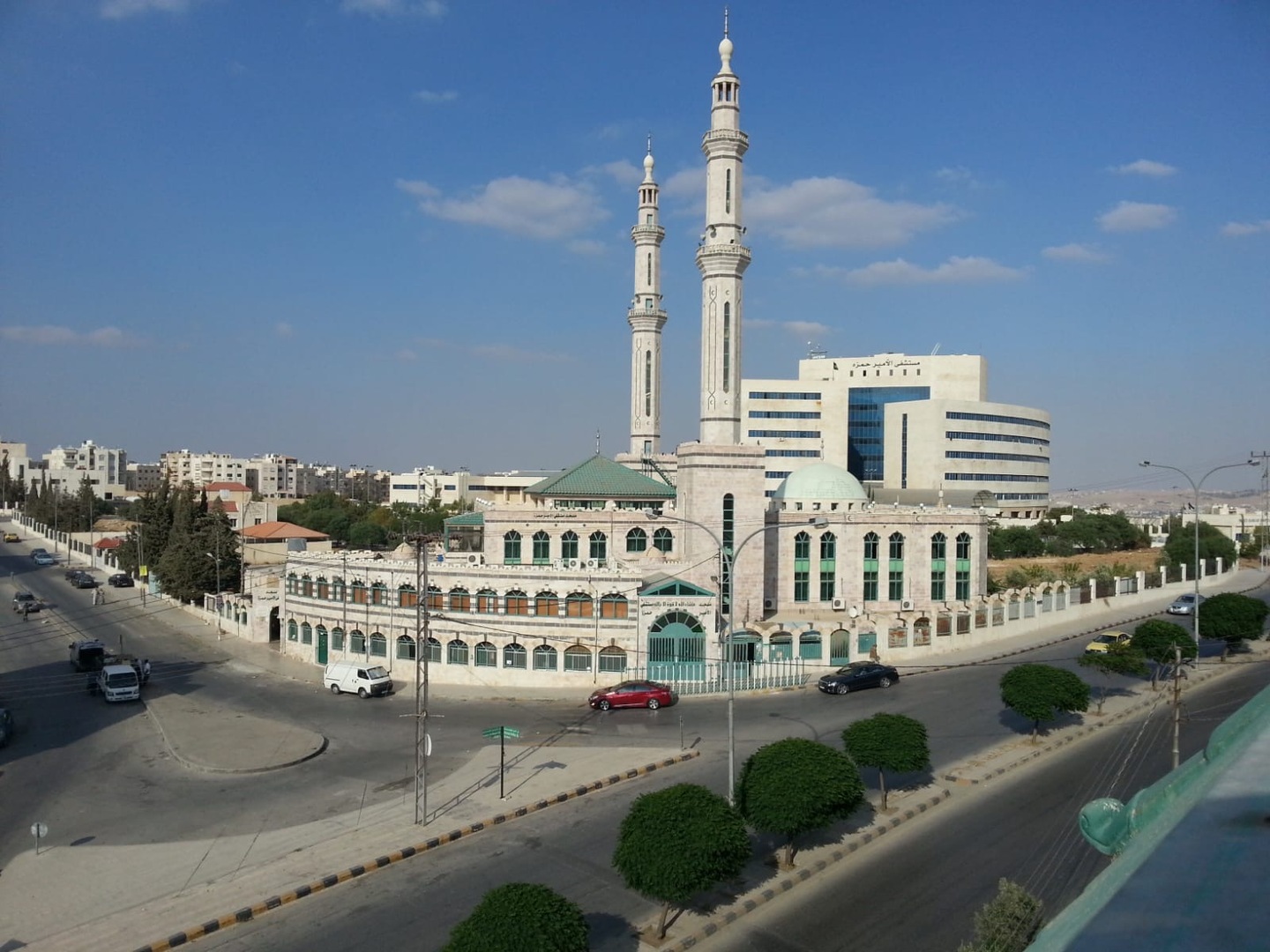 مسجد مستشفى الأمير حمزة