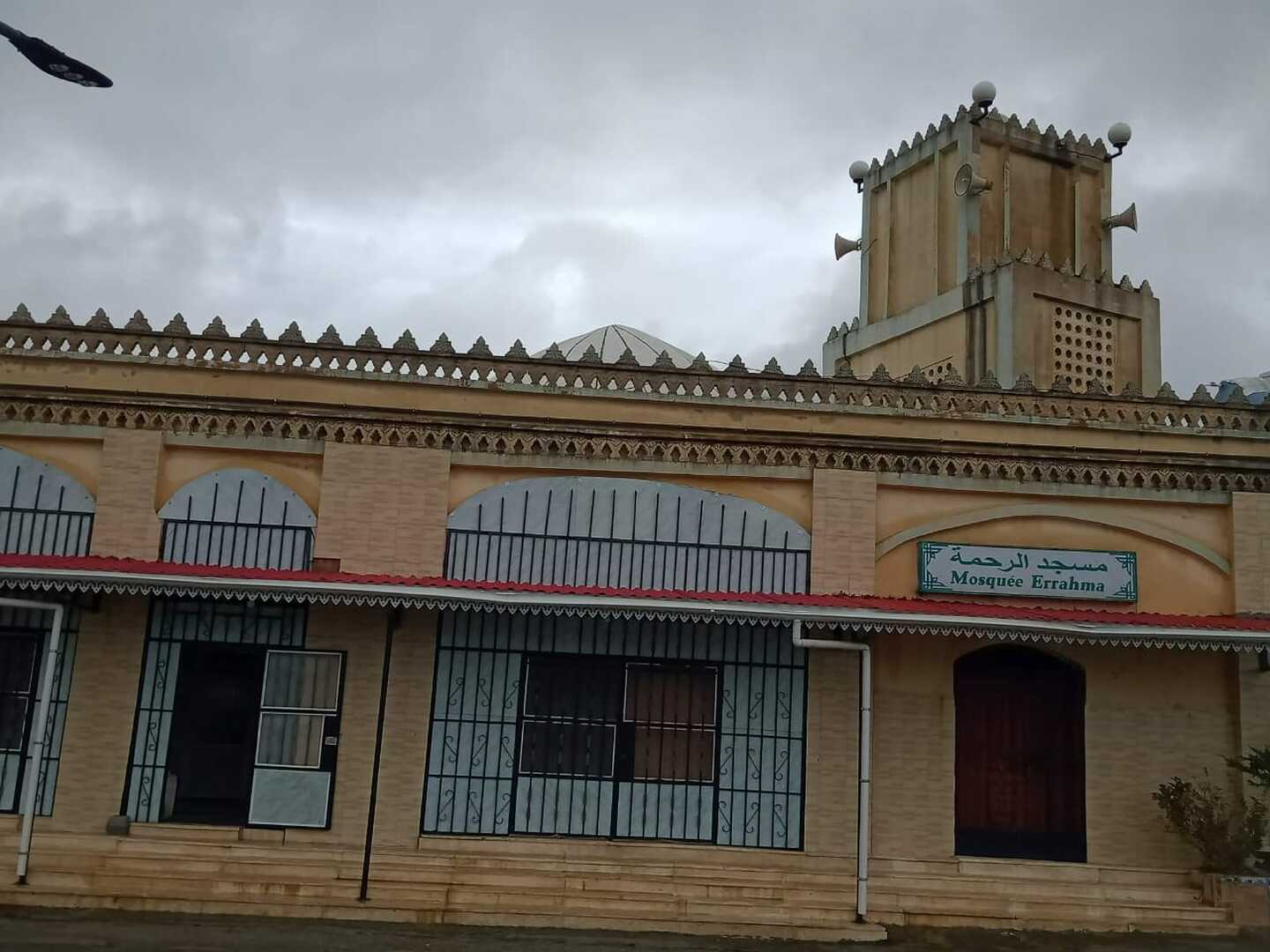 مسجد الرحمة  قرية اقمون بلدية بوخليفة