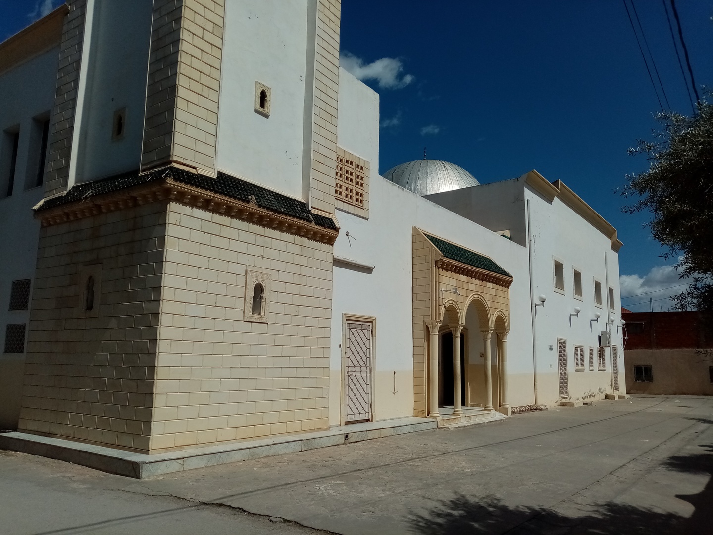 جامع إسماعيل حي 20 مارس تونس