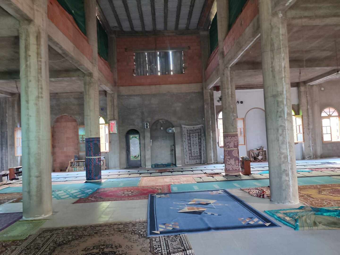 مسجد الايمان بوزرة