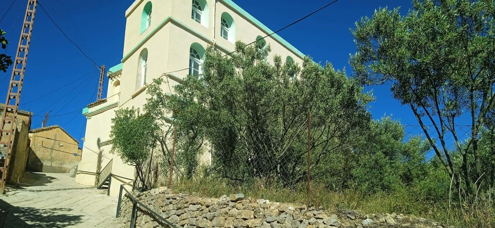 مسجد أبي ذر الغفاري - قرية غنية