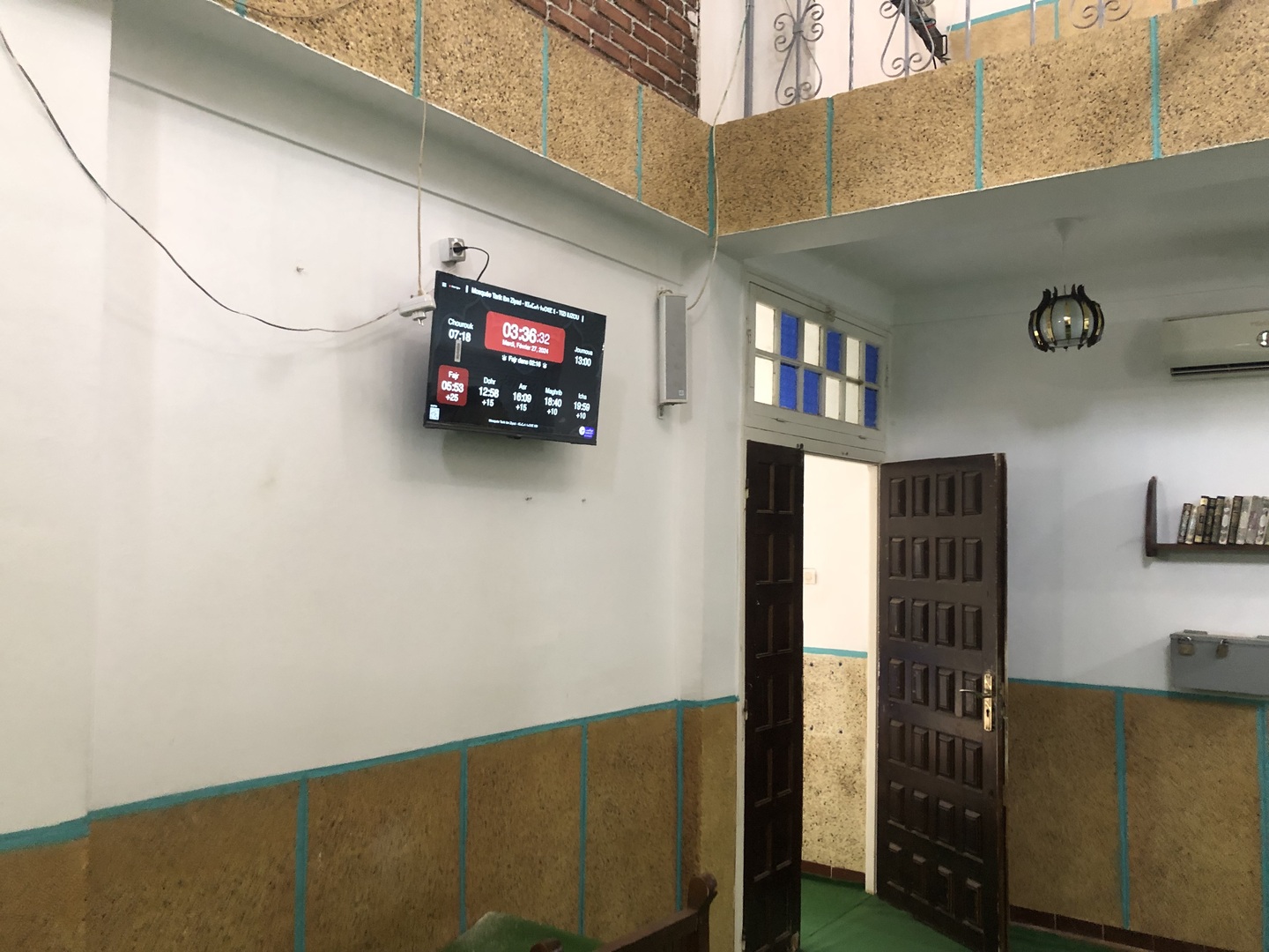 Mosquée Tarik ibn Ziyad - ⵍⵊⴰⵎⴰⵄ ⵜⴰⵔⵉⵇ ⵉ