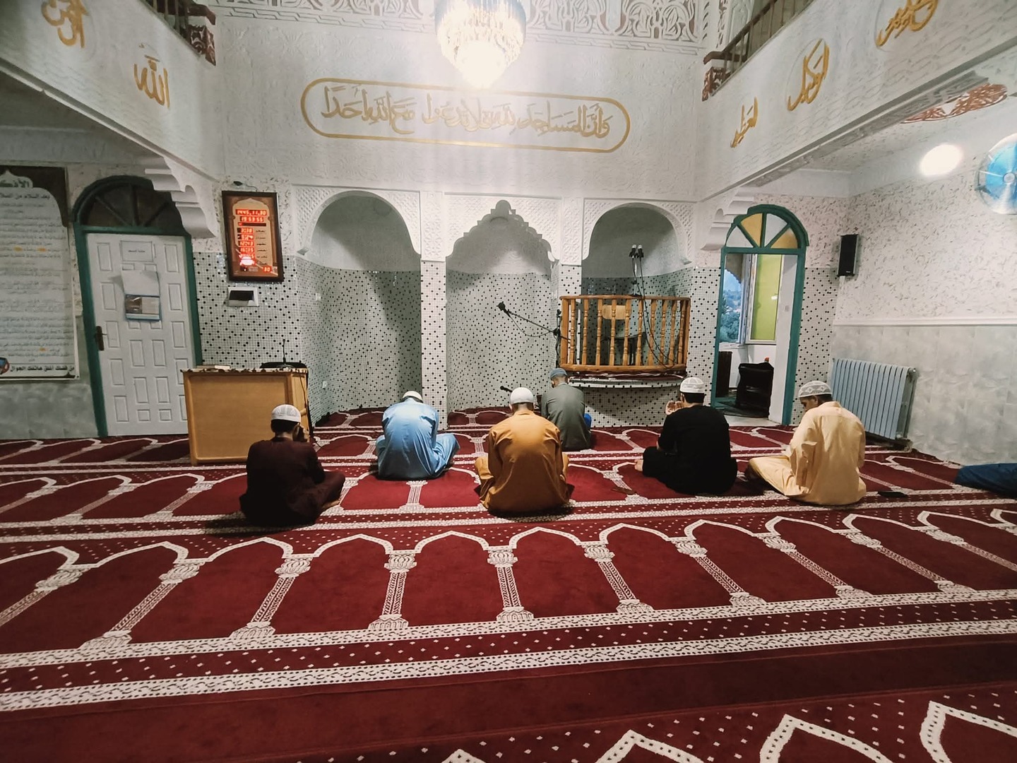 مسجد  تينقيشت عزازقة تيزي وزو