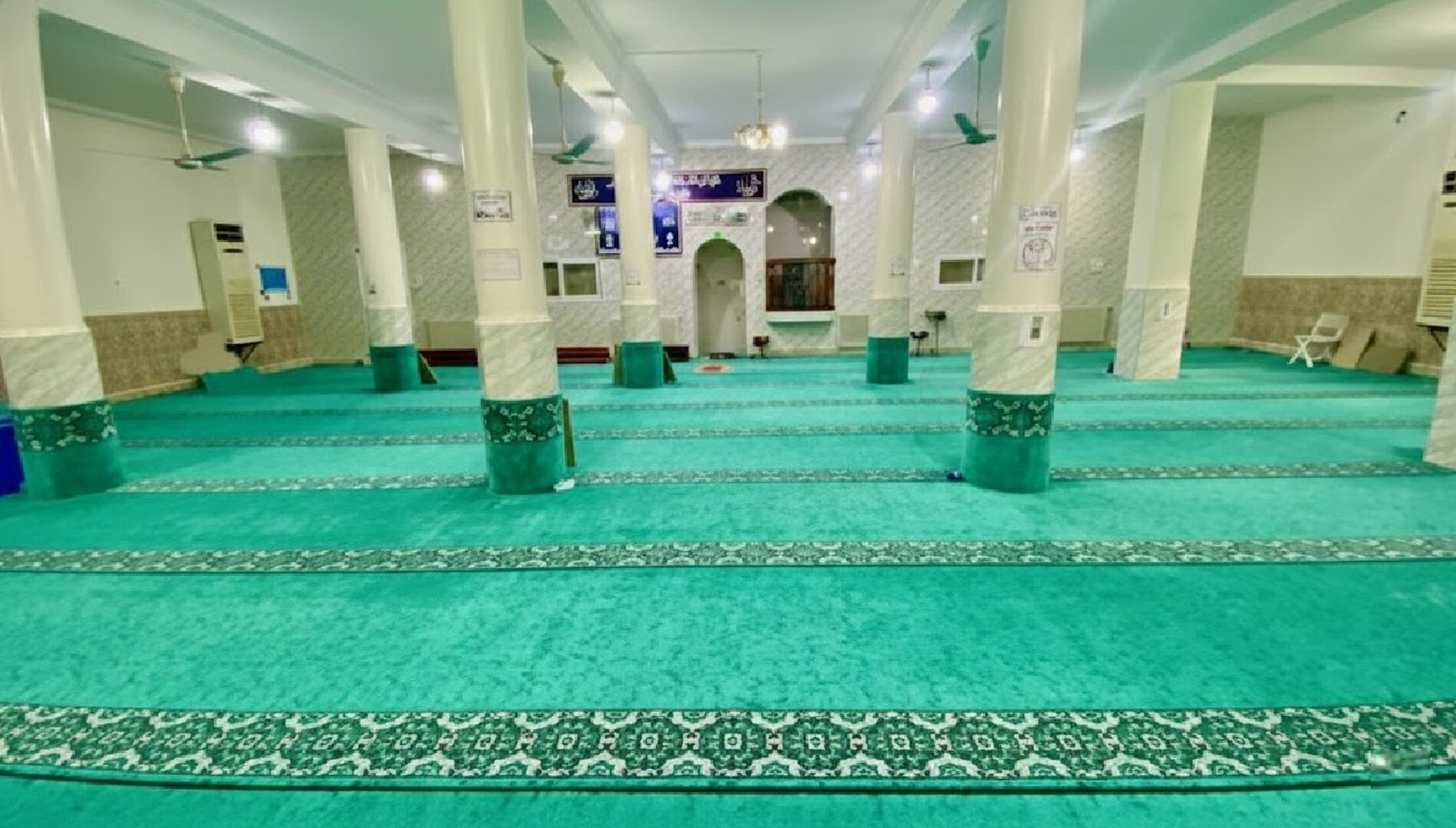 المسجد العتيق الشهيد عمار بلخيري زوي