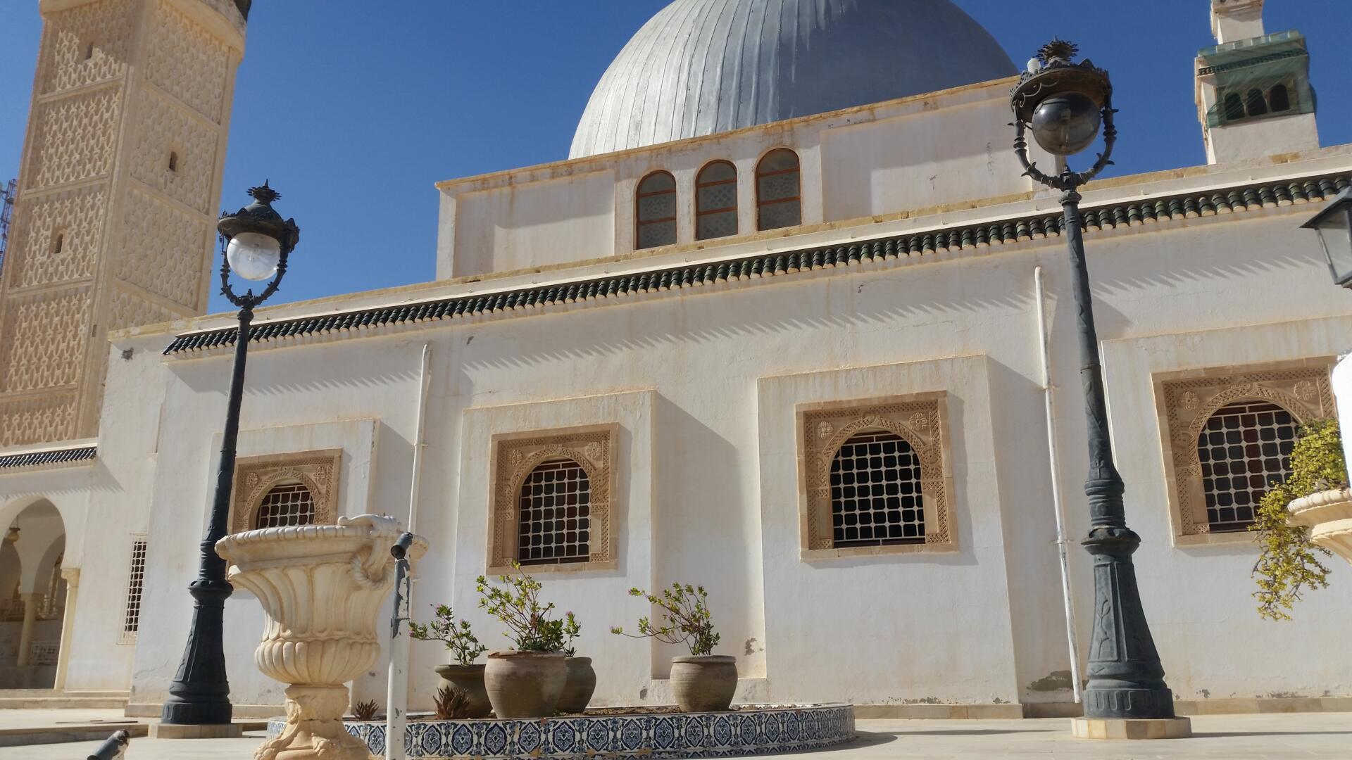 جامع قصر الحدادة