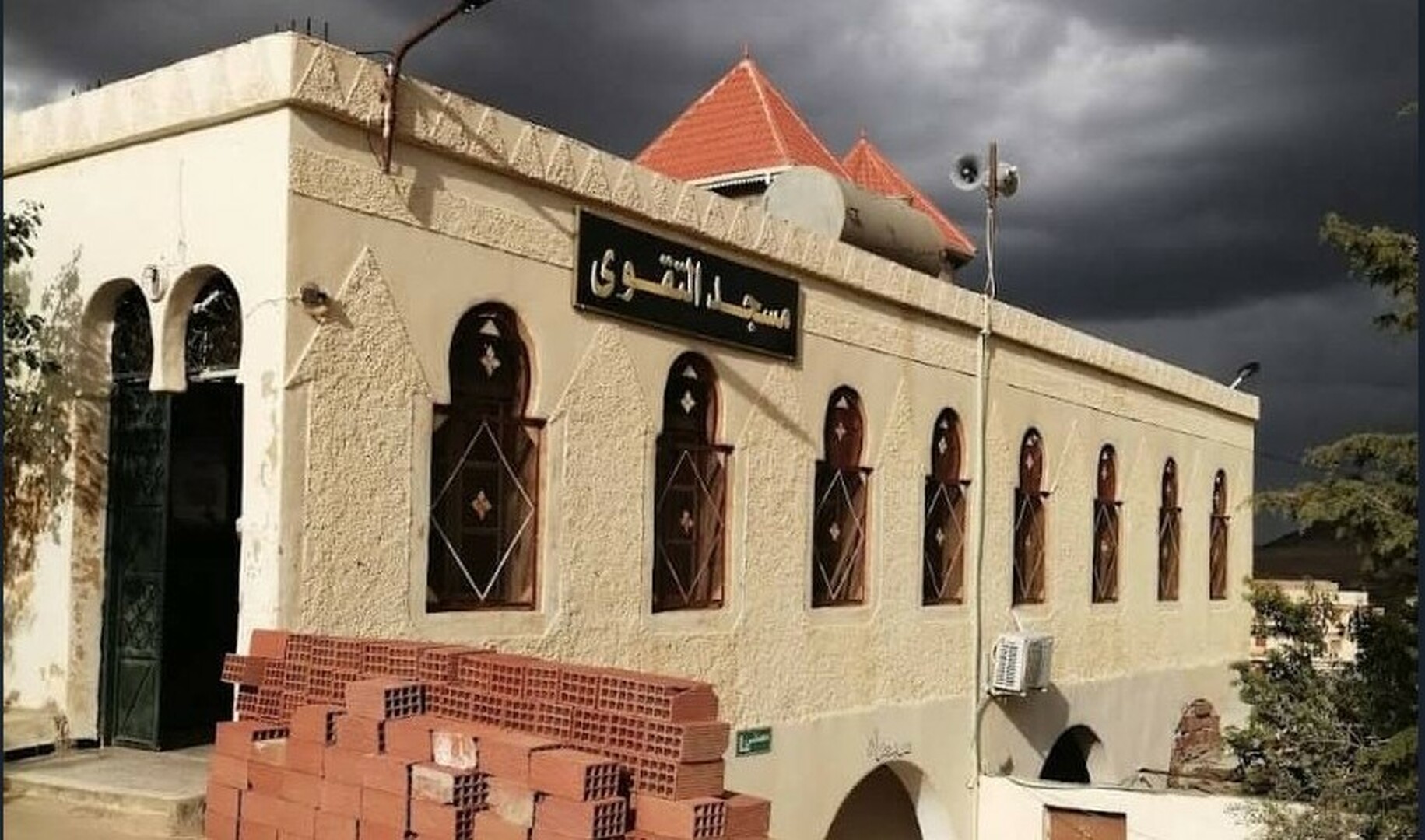مسجد التقوى بوزيزة
