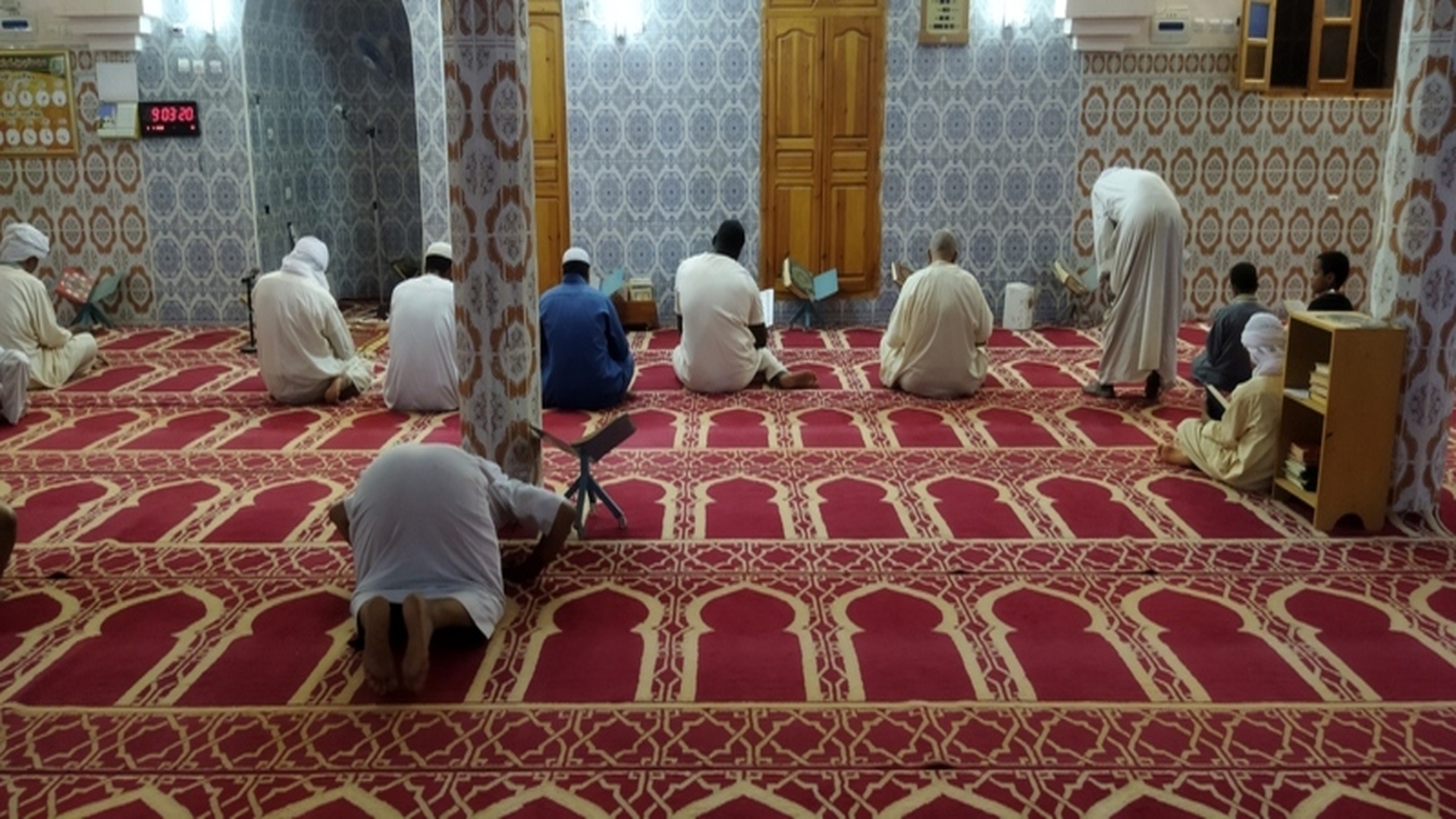 مسجد معاذ بن جبل قصر البساتين تينورت