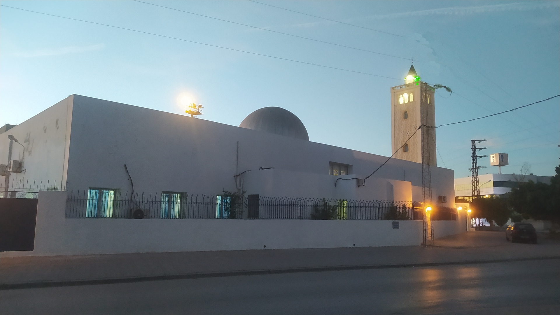 جامع الرحمان الشرقية 1