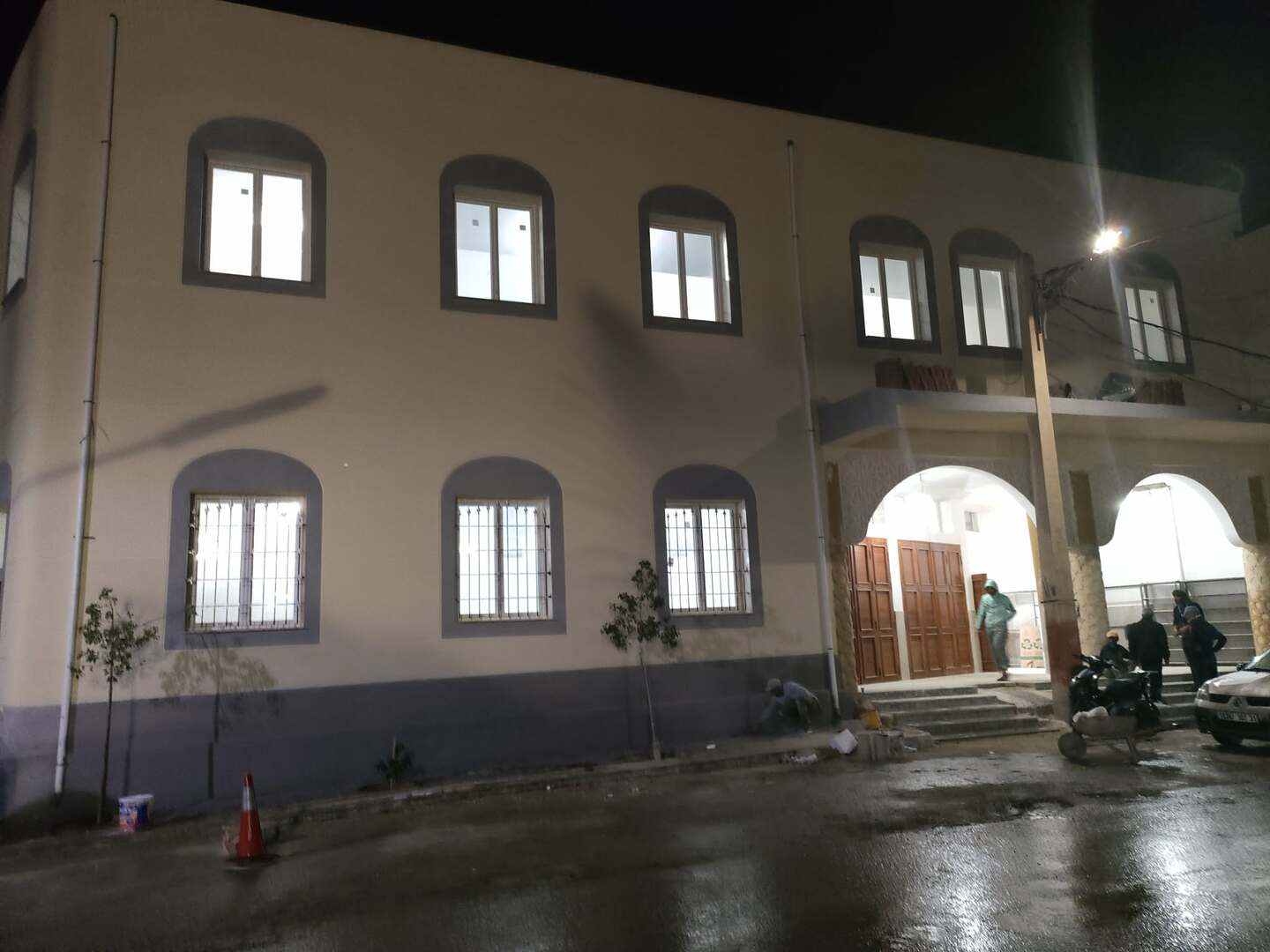 مسجدفاطمة الزهراء حي الشوفريي ارزيو