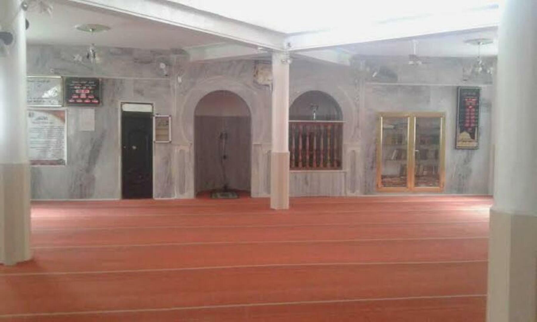 مسجد أبي بن كعب - حي 405 سكن