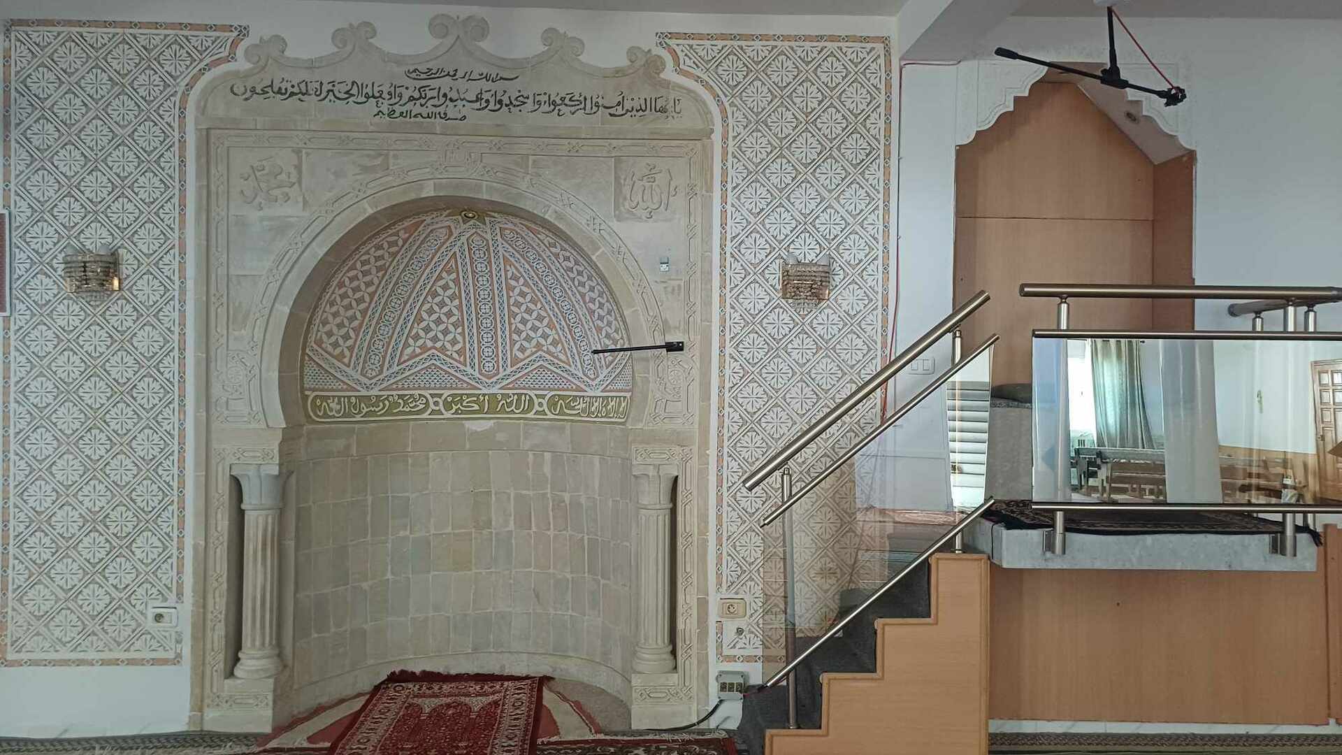 مسجد الإمام مالك- حي بن يونس