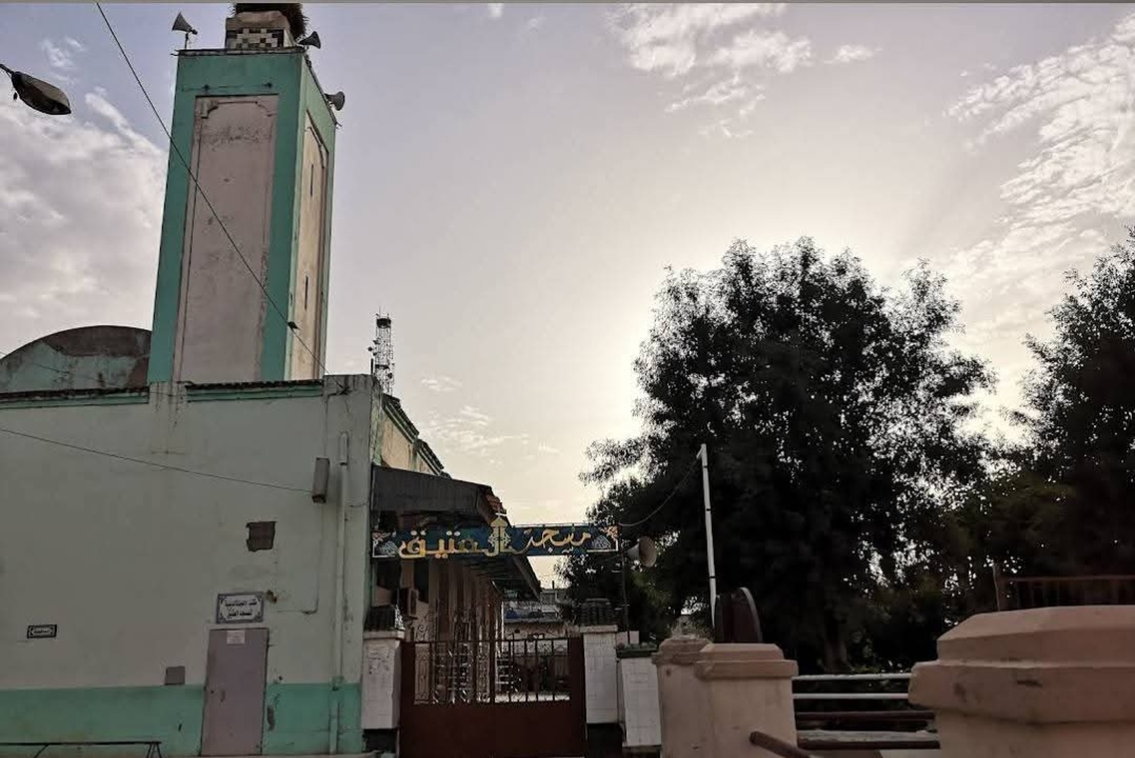 مسجد العتيق . عزابة