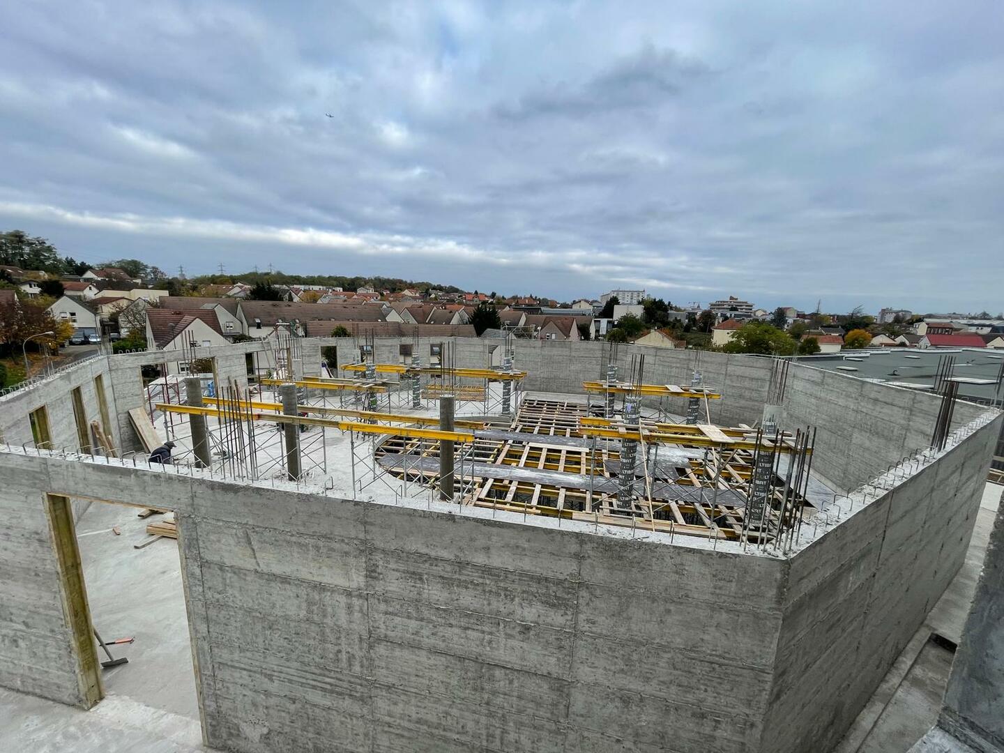 Salle de prière en cours de construction