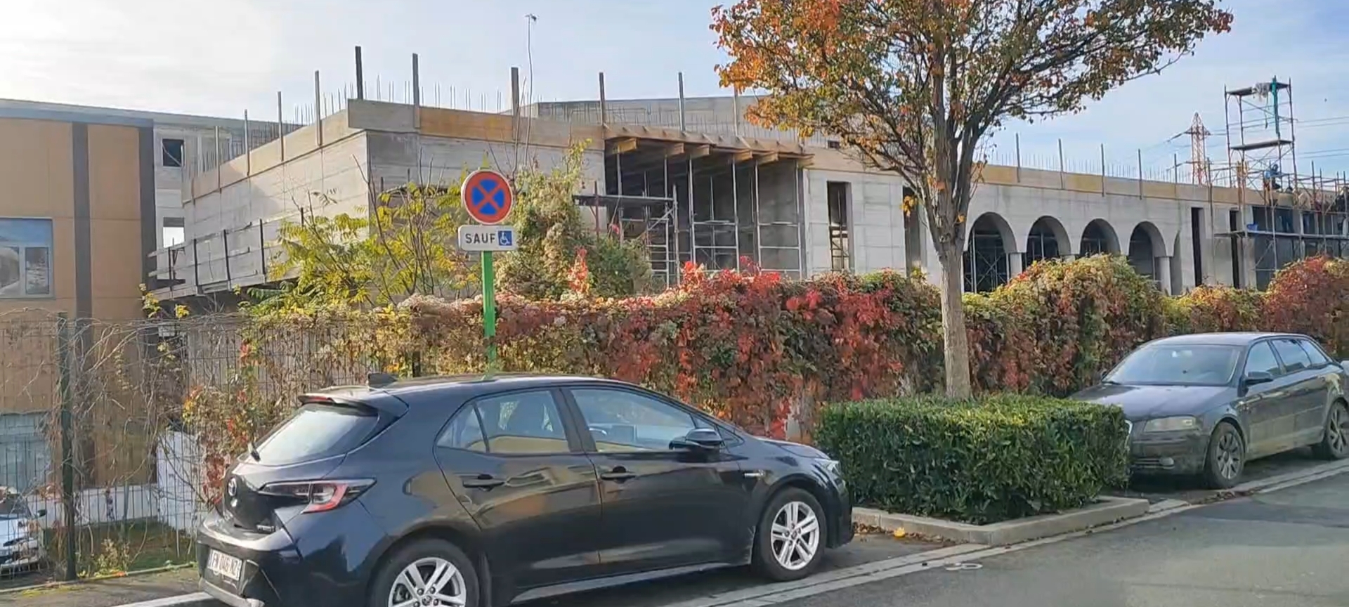 Salle de prière en cours de construction