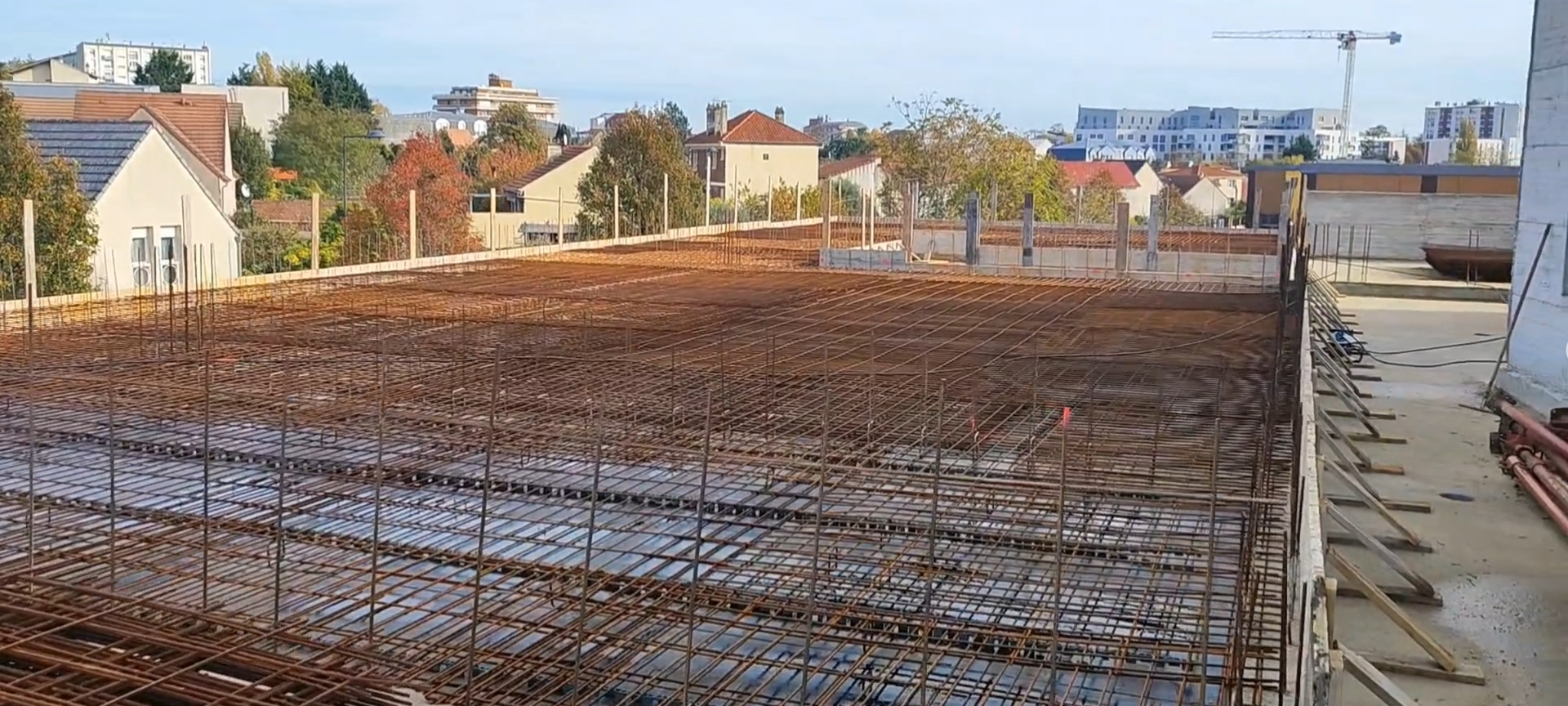 Salle de prière en cours de construction