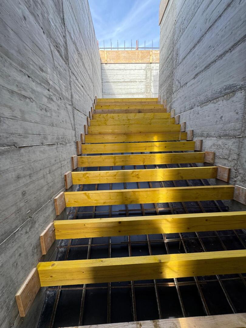 Salle de prière en cours de construction