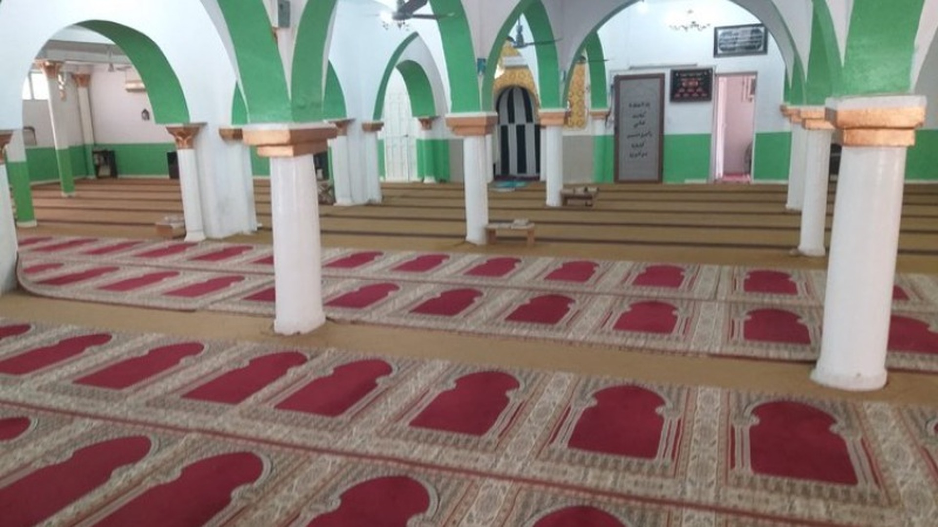 الجامع العتيق برمادة