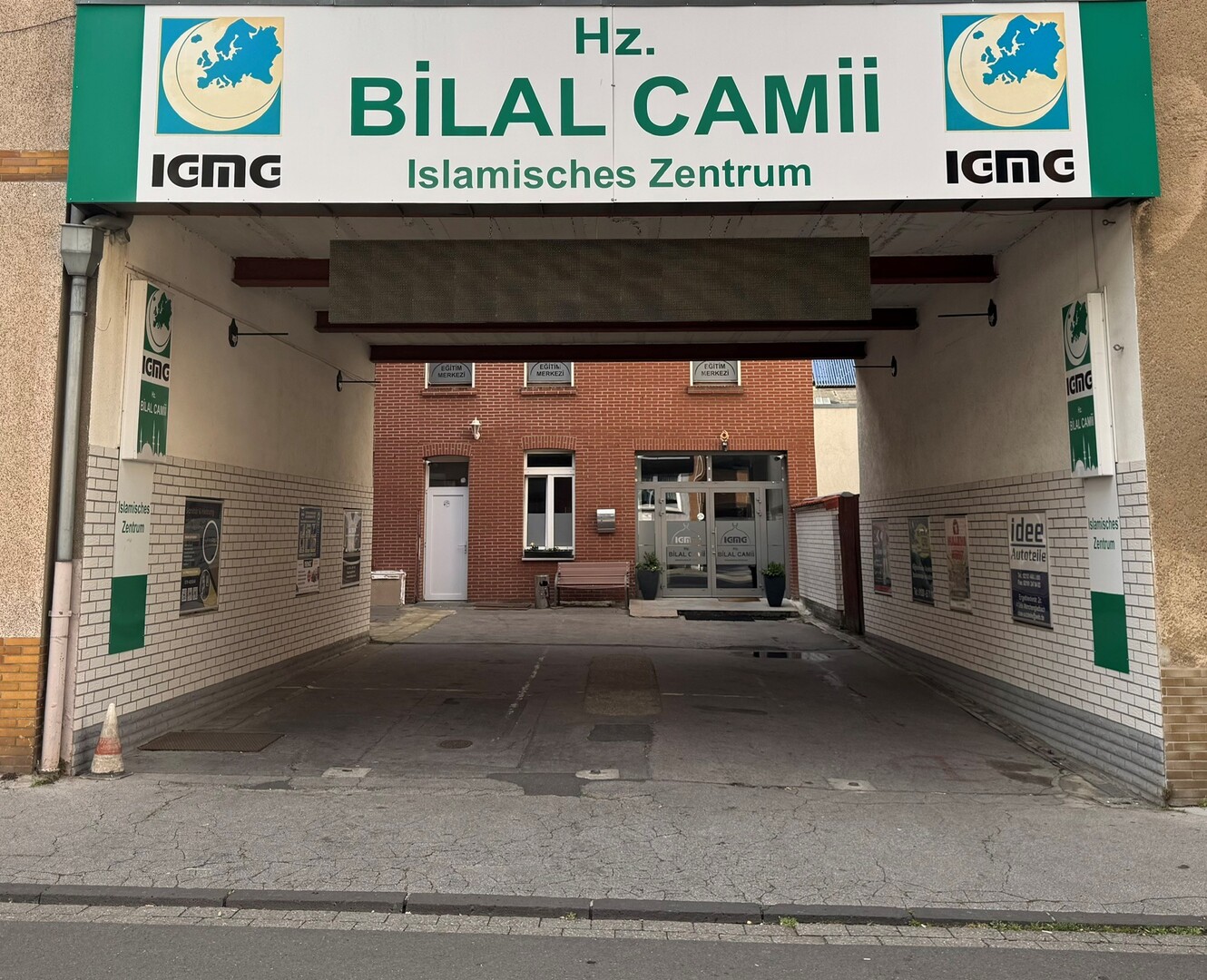 IGMG Hz. Bilal Camii Islamisches Zentrum