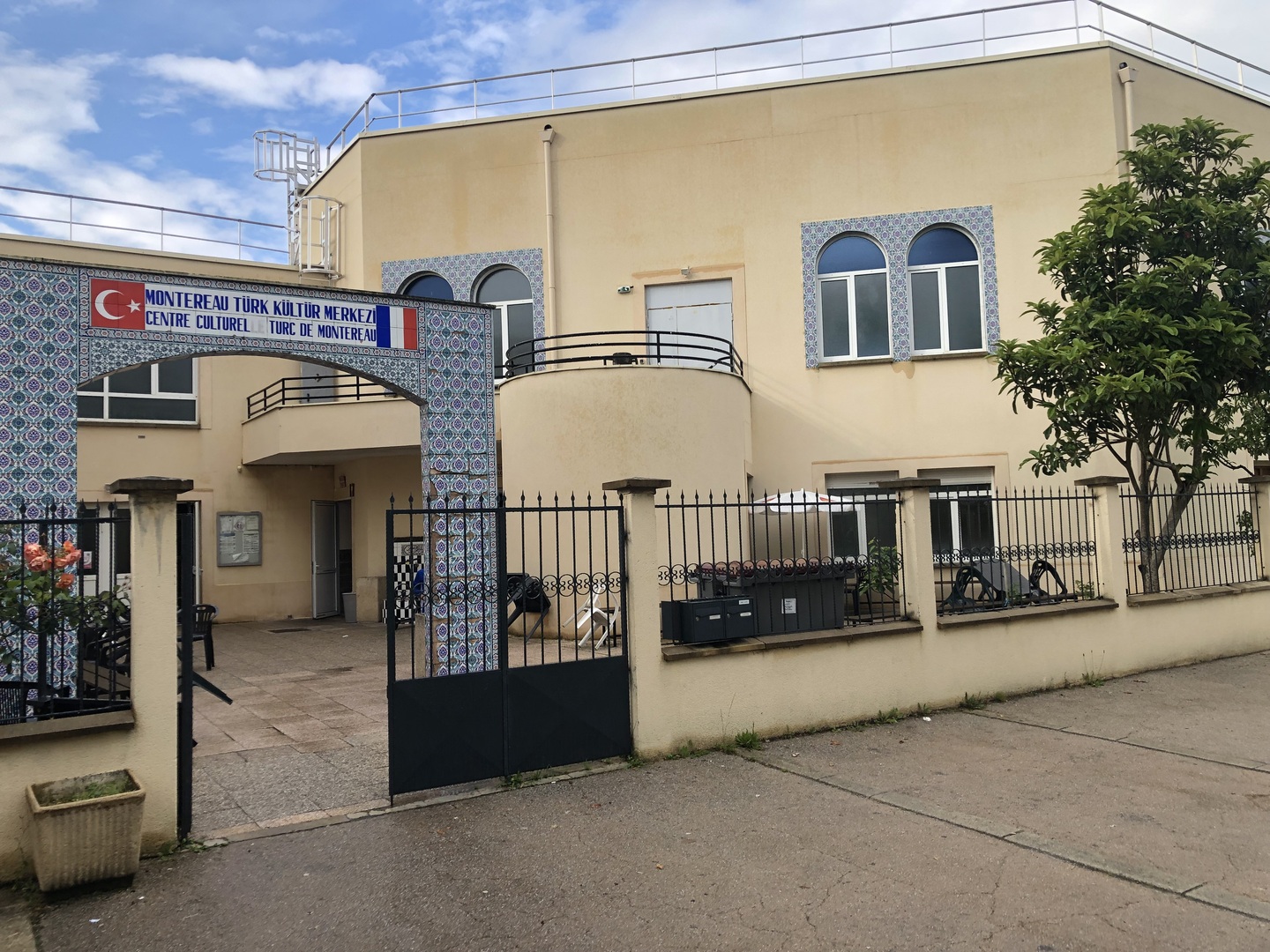 DITIB YUNUS EMRE CAMII