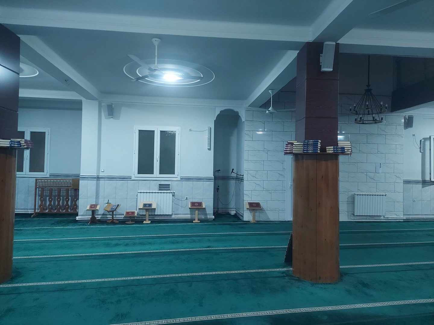 مسجد الفتح حي الحرية طريق الشڤة الشلف 02