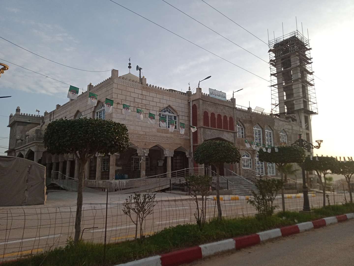مسجد عقبة بن نافع - رمضان جمال