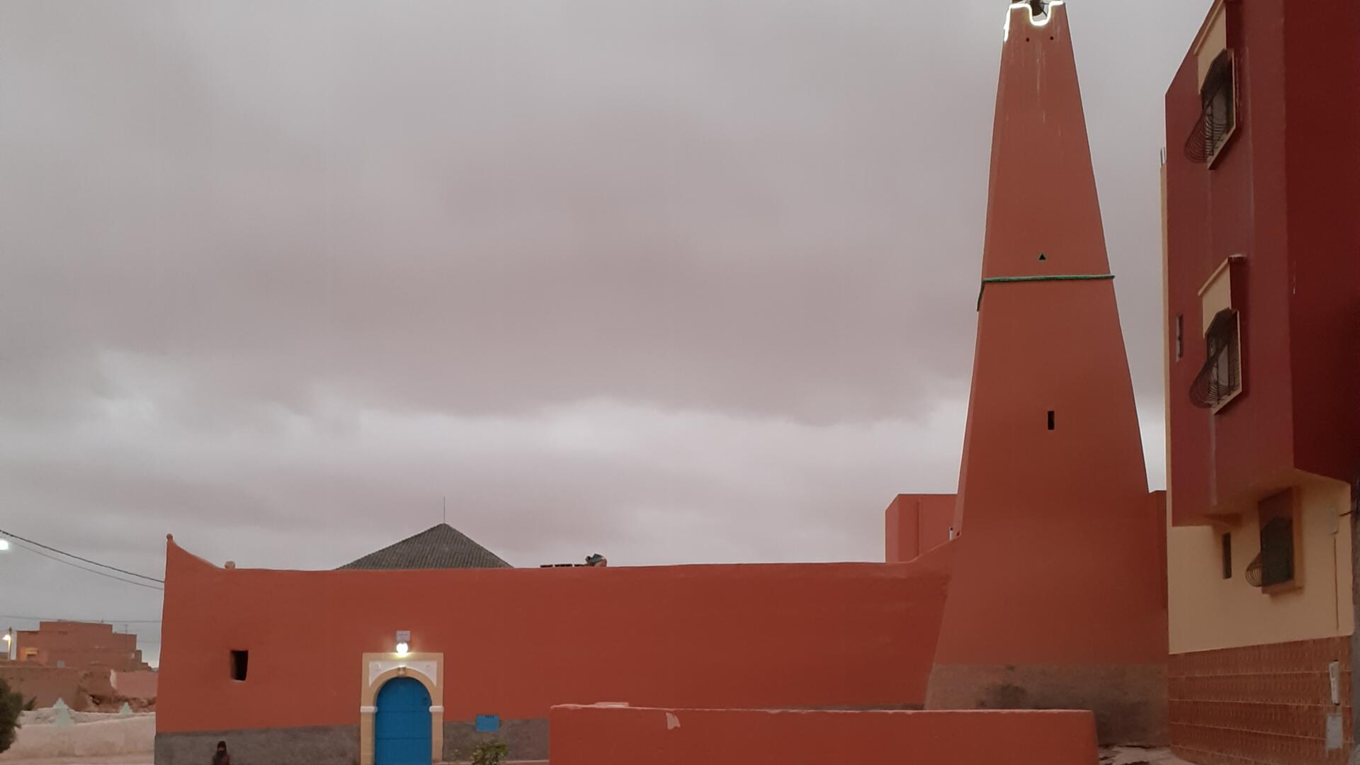 المسجد الاعظم الدشيرة