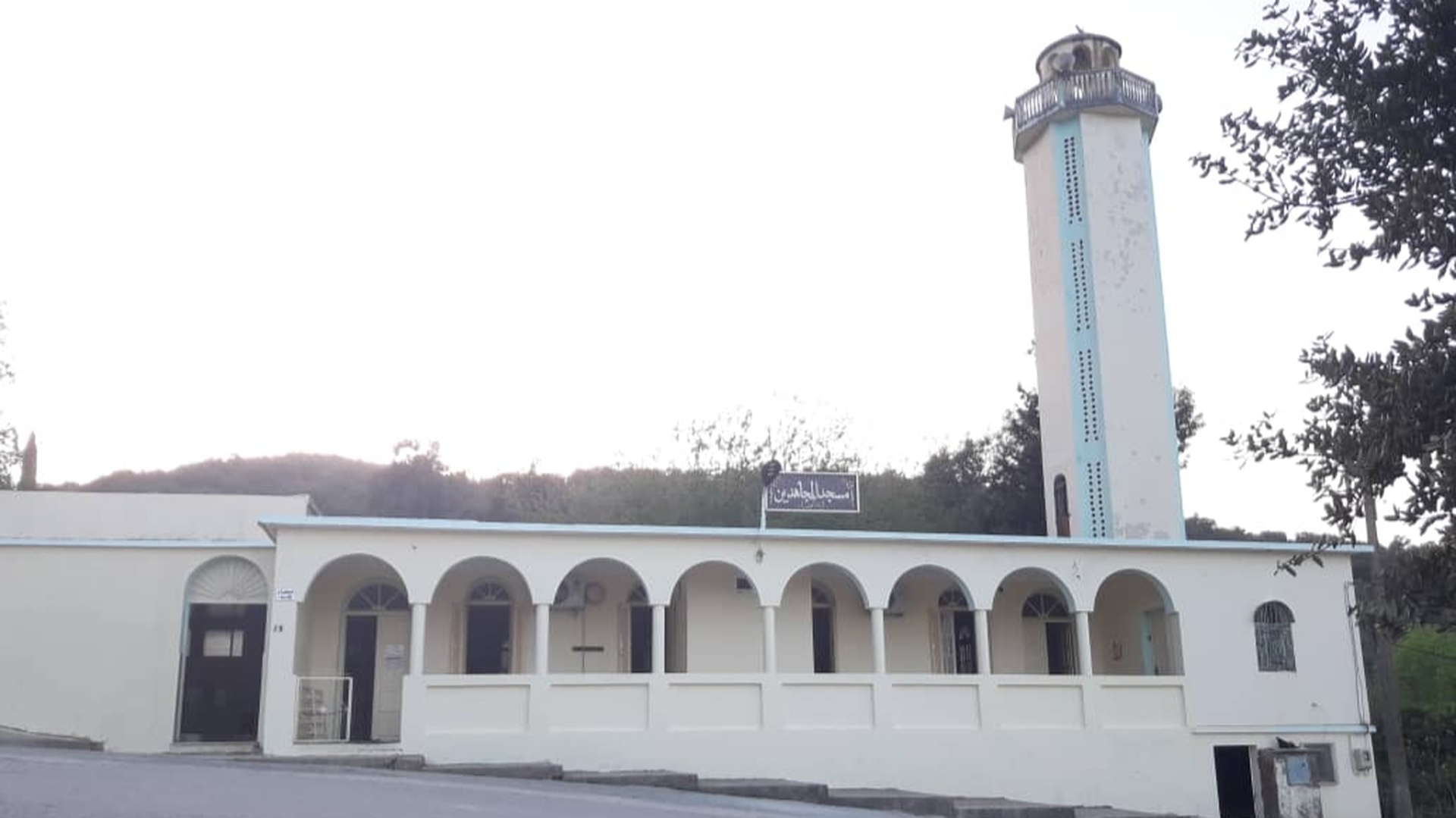 مسجد المجاهدين