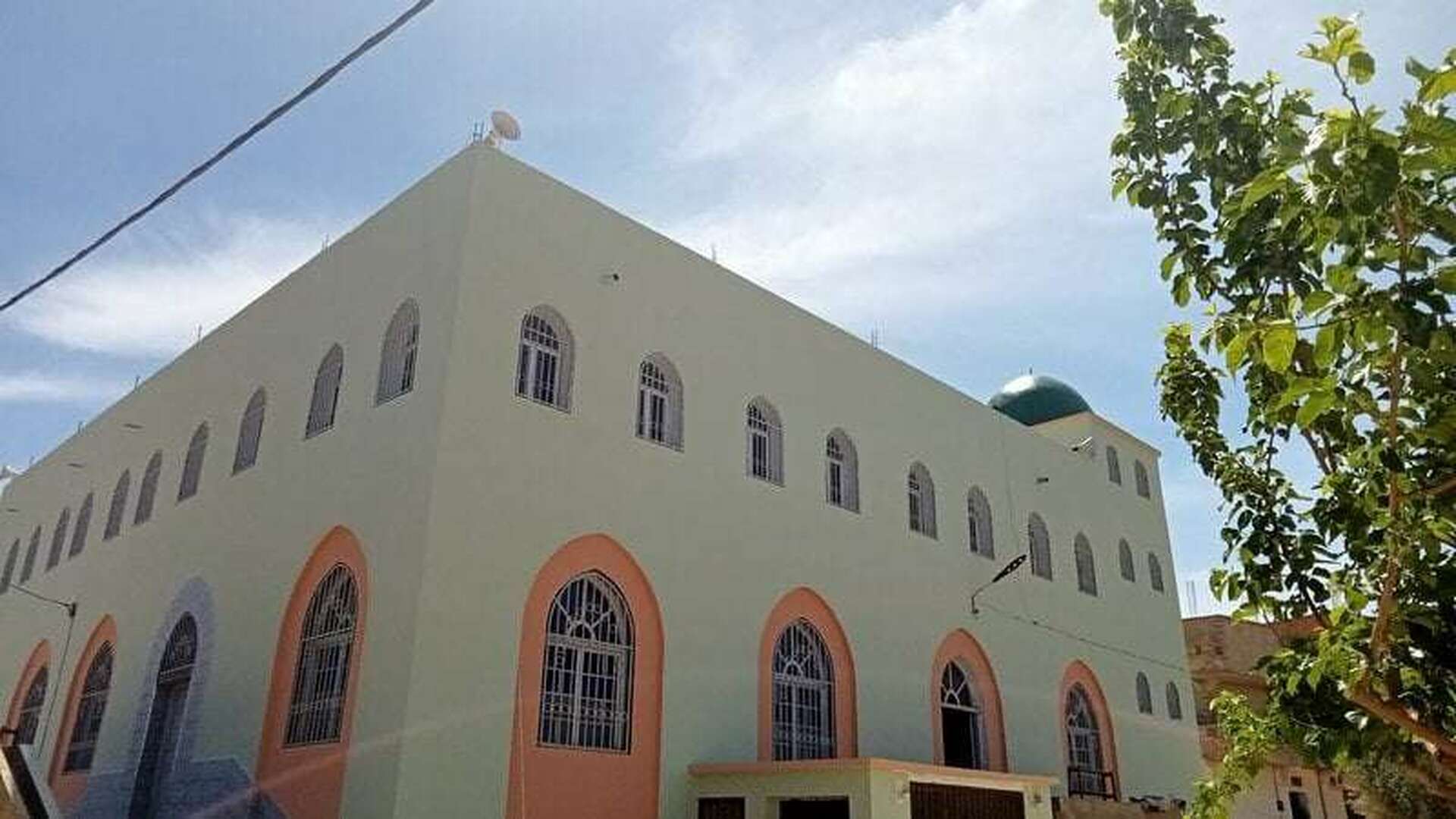 مسجد عمر بن الخطاب رضي الله عنه - حسين -