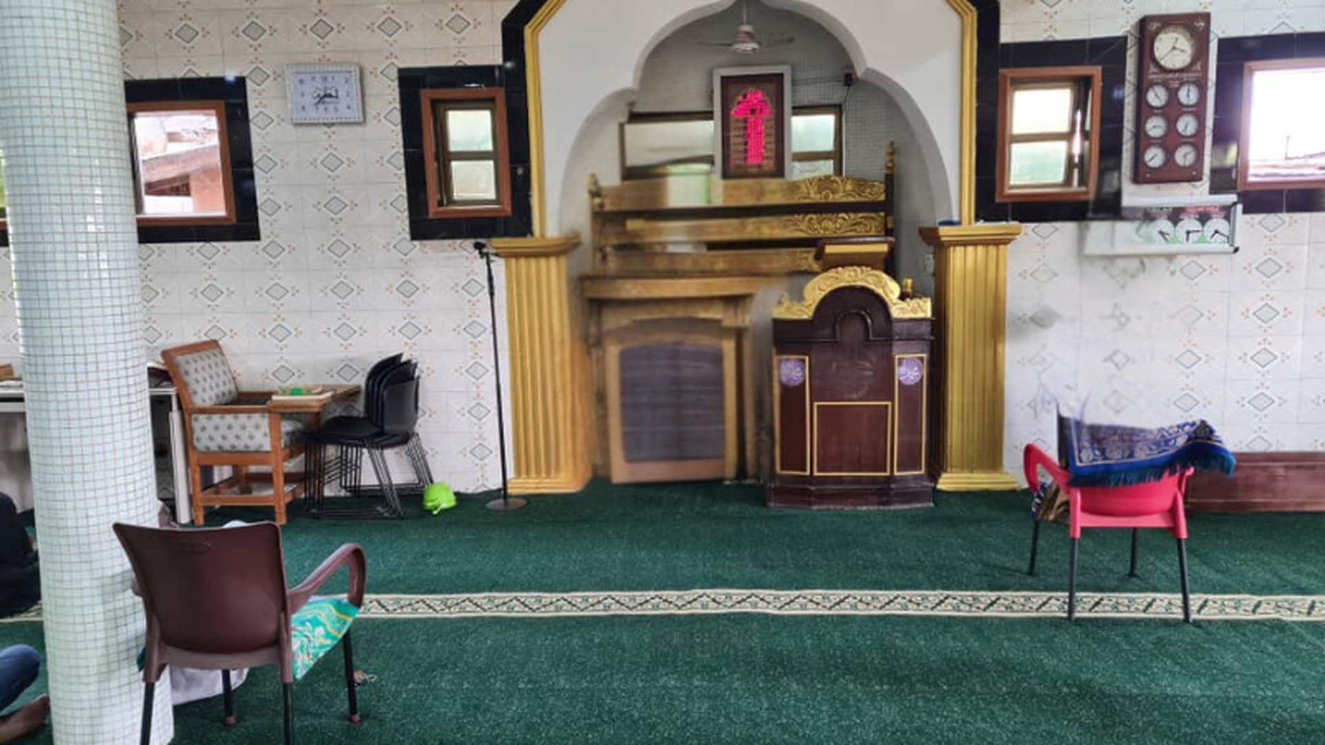 Al-wa'ayul Islamie Mosque (Centre)