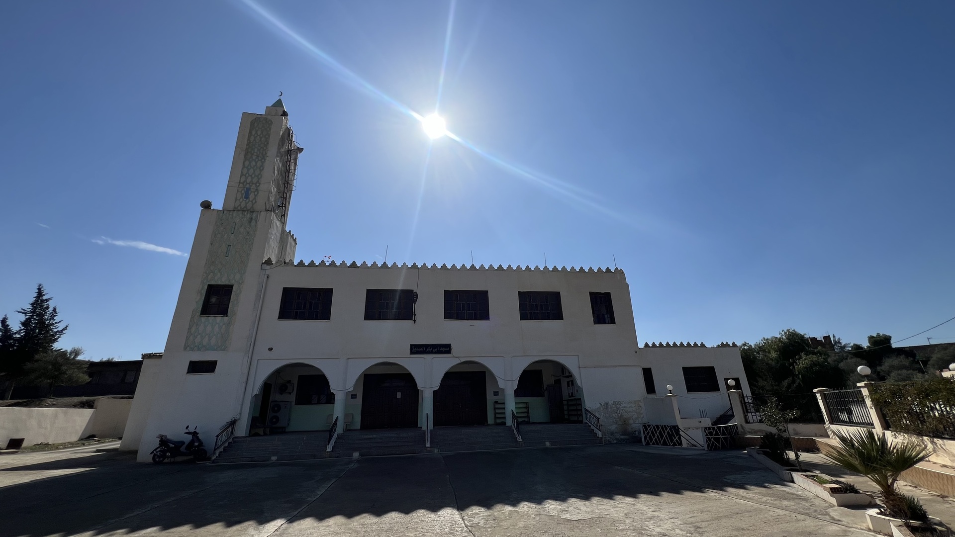 مسجد أبي بكر الصديق-قرية بومنازل