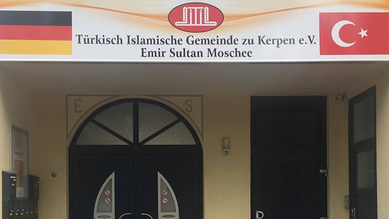Emir Sultan Camii