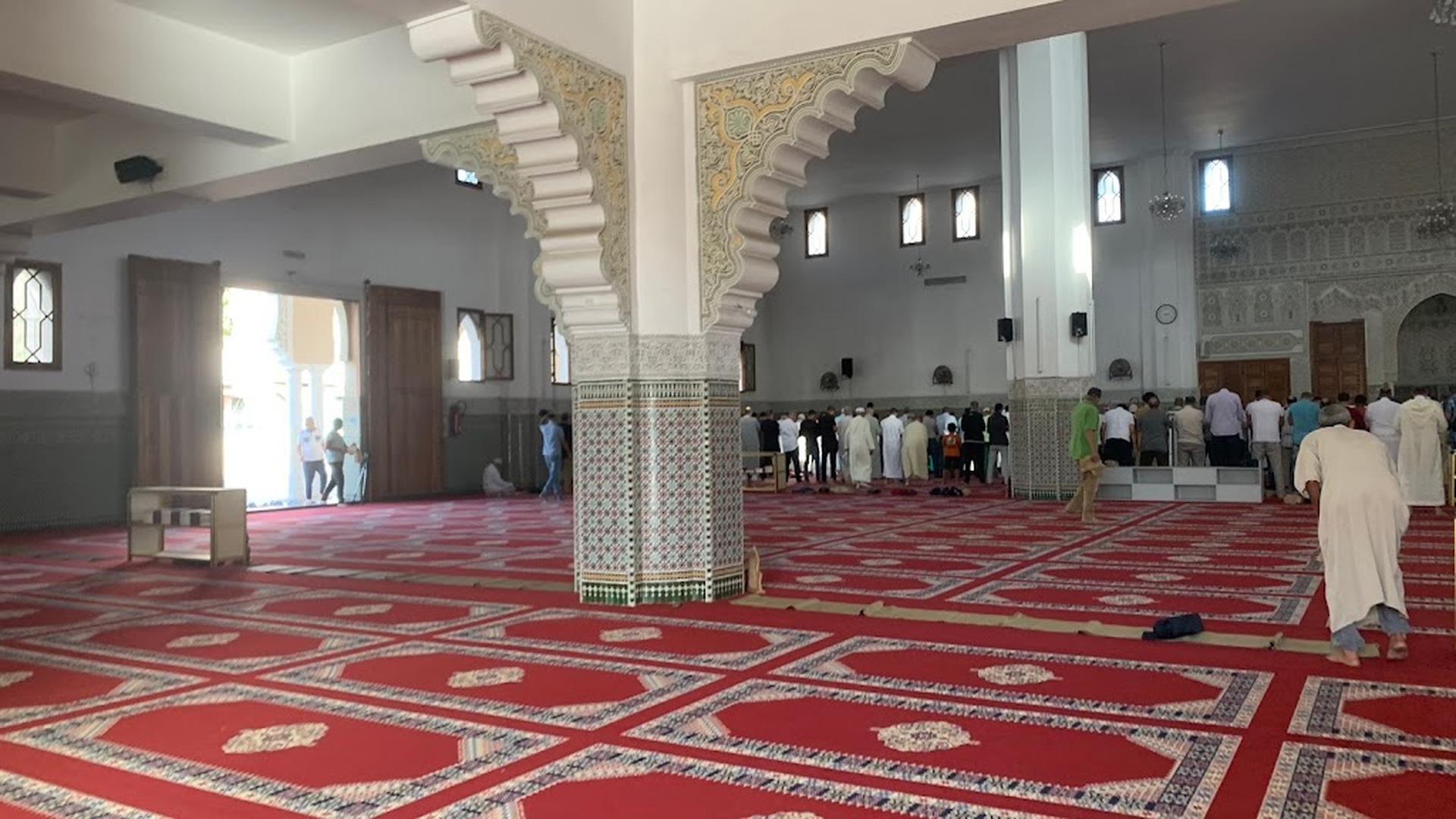 مسجد المصلى، عين الشق.