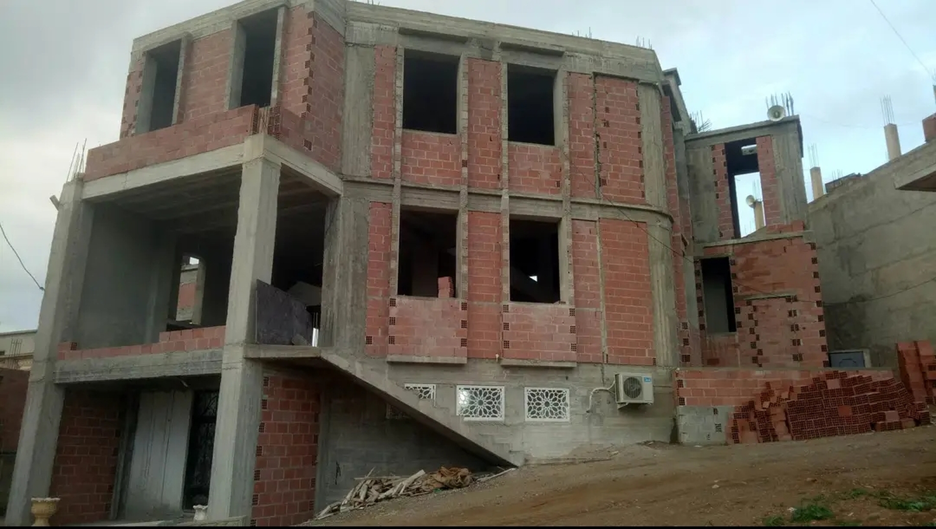 مسجد عائشة أم المؤمنين