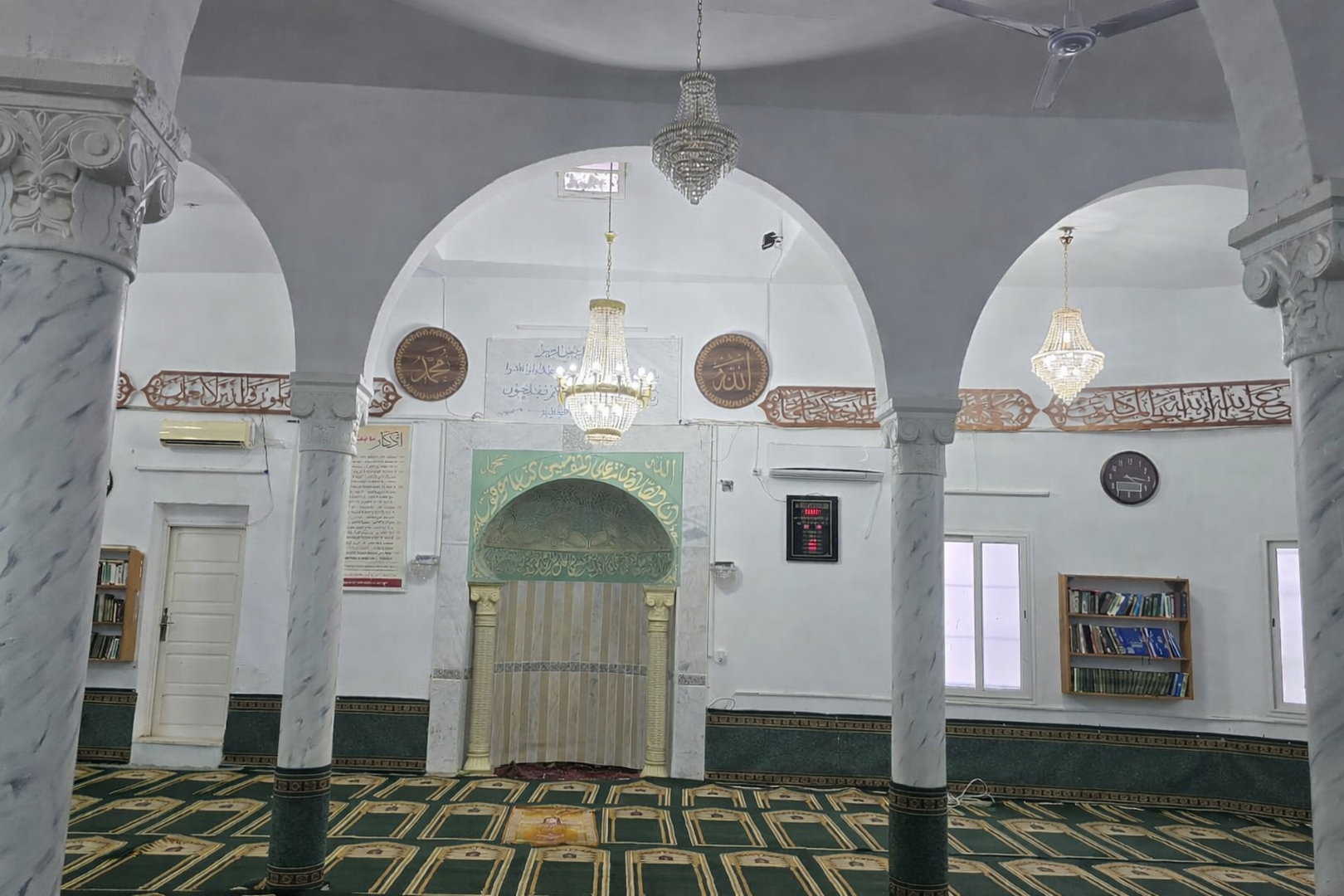 جامع الزيتونة  ببرج شلوف