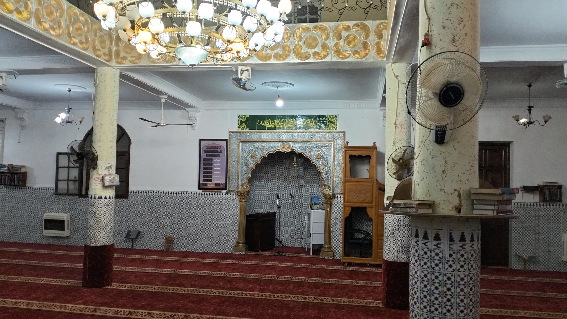 مسجد خالد بن الوليد.حي الشعارير .تنس