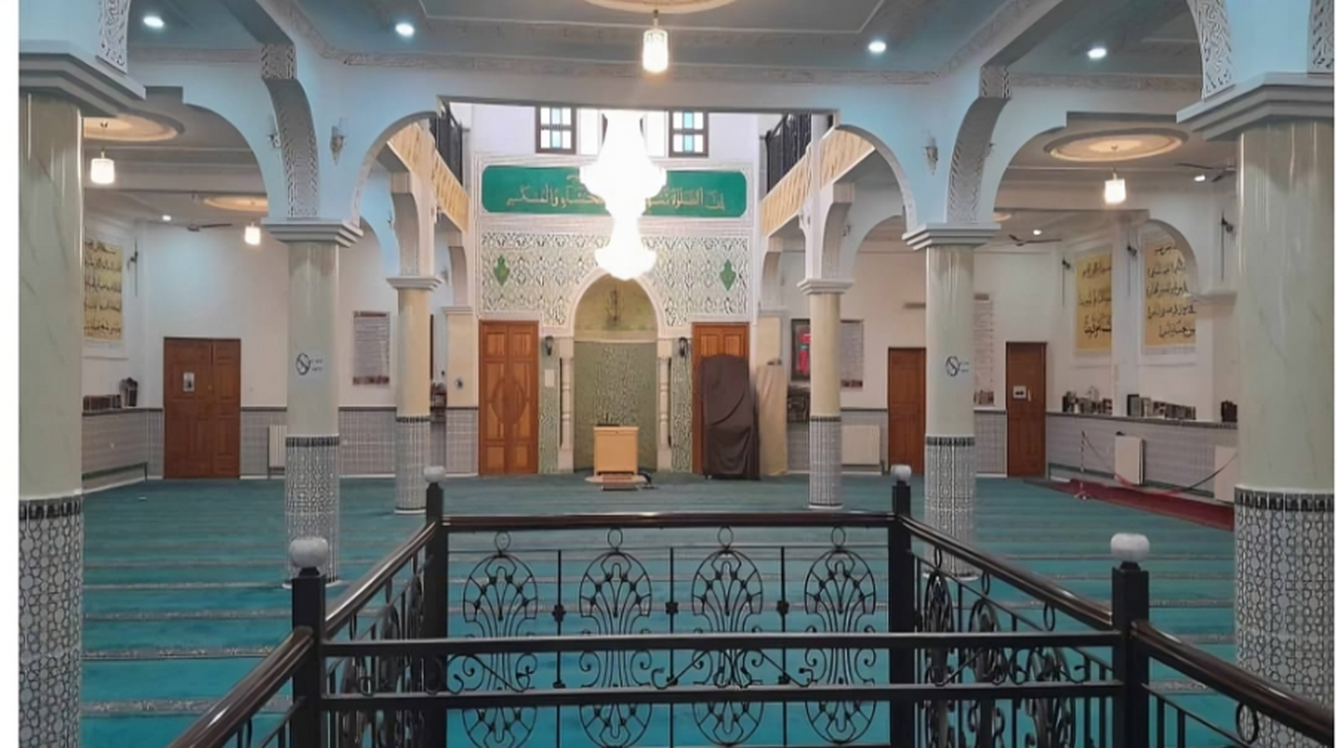 مسجد الشيخ العربي التبسي -المدرسة