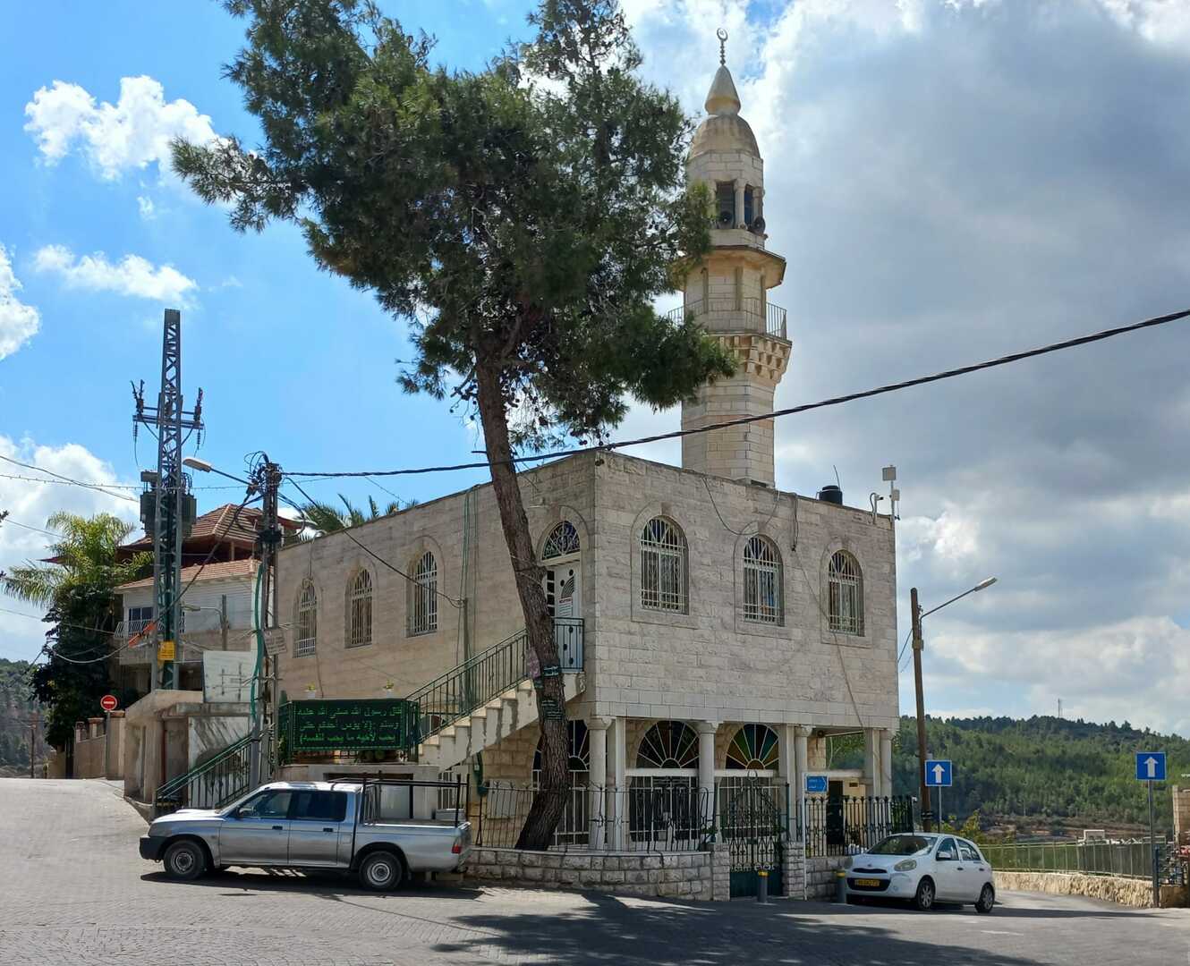 عين نقوبا