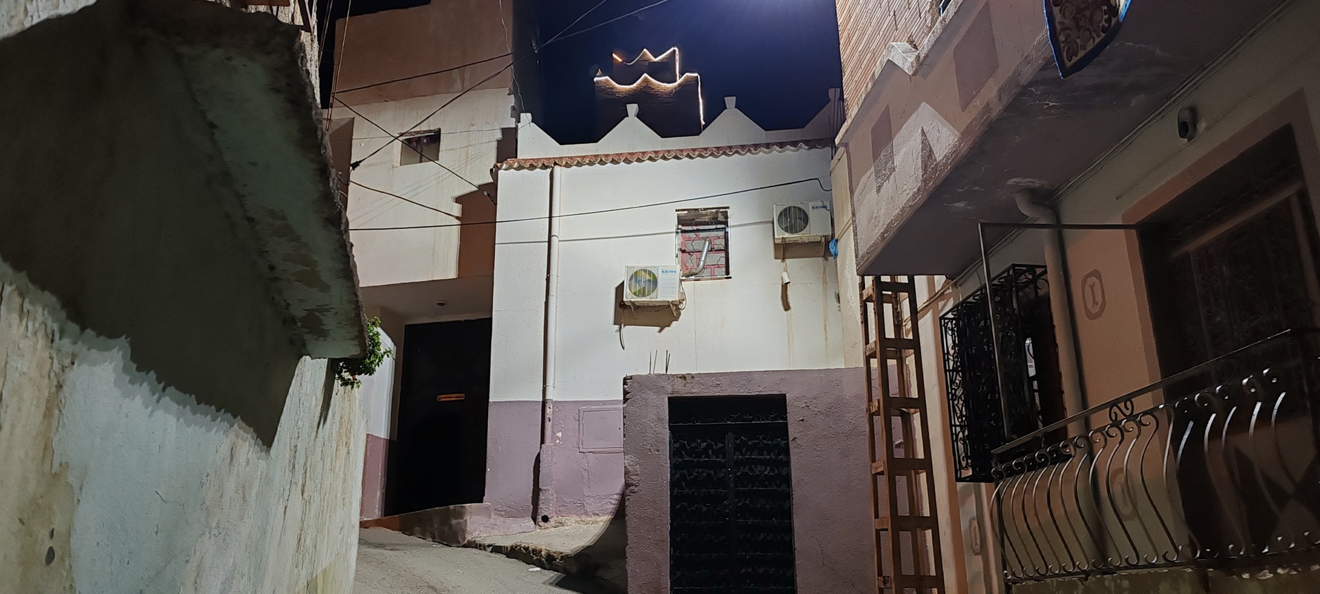 مسجد المجاهدين