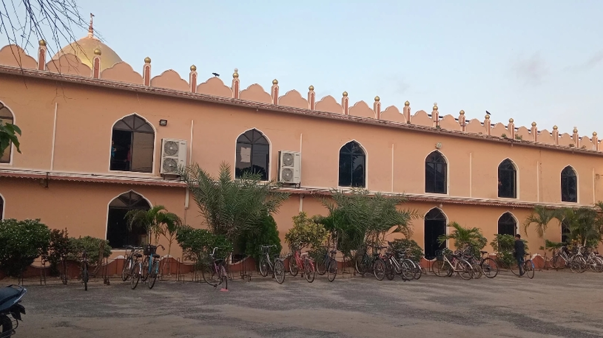 MOHIDEEN GRAND JUMMAH MASJITH-ODDAMAVADI