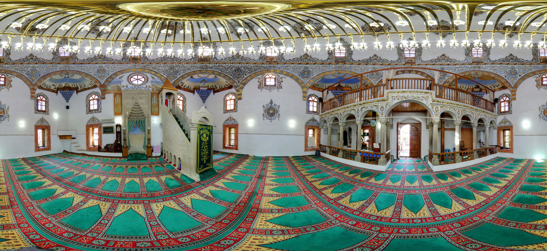 Xhamija Bajrakli (Xhamija Çarshis) Pejë