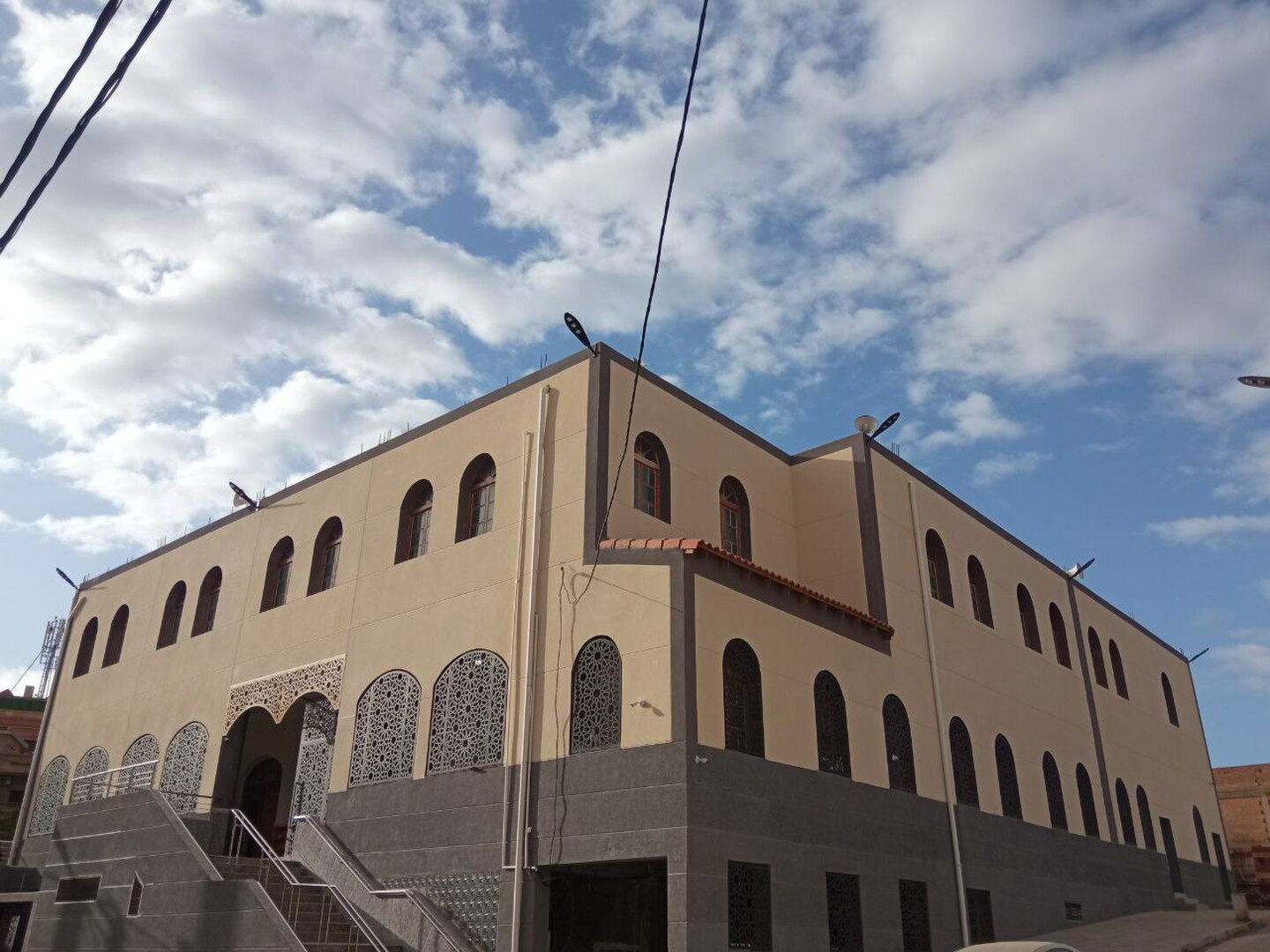مسجد الإحسان -الصخرة