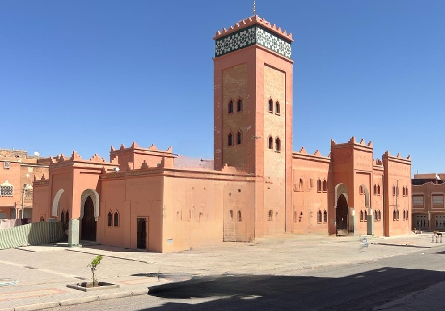 مسجد أيت ٱكظيف الجديد - ورزازات