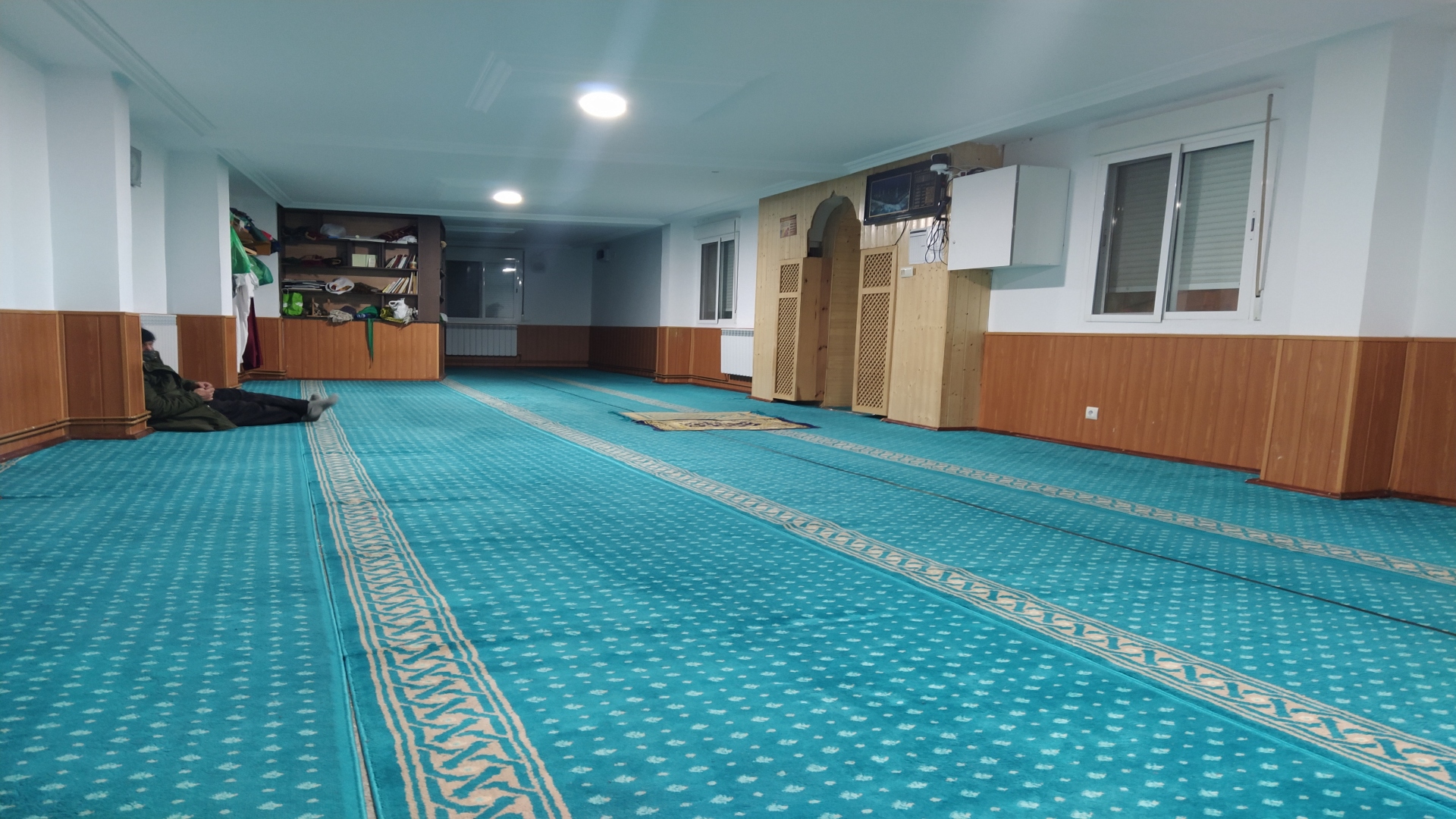 مسجد الرحمة    Mezquita al Rahma