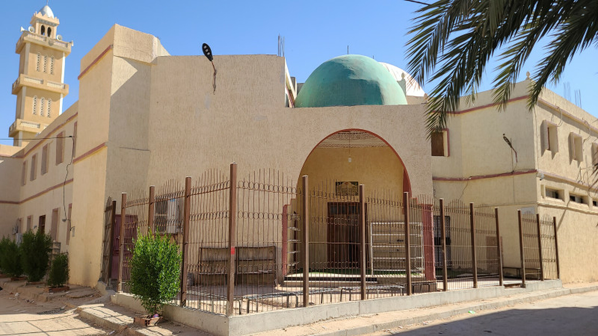 مسجد عمر بن الخطاب بني ثور ورقلة الجزائر